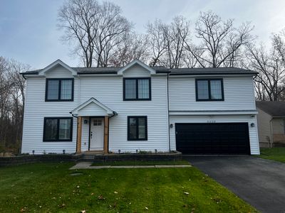 Siding Installation using CertainTeed Monogram Vinyl D5" 