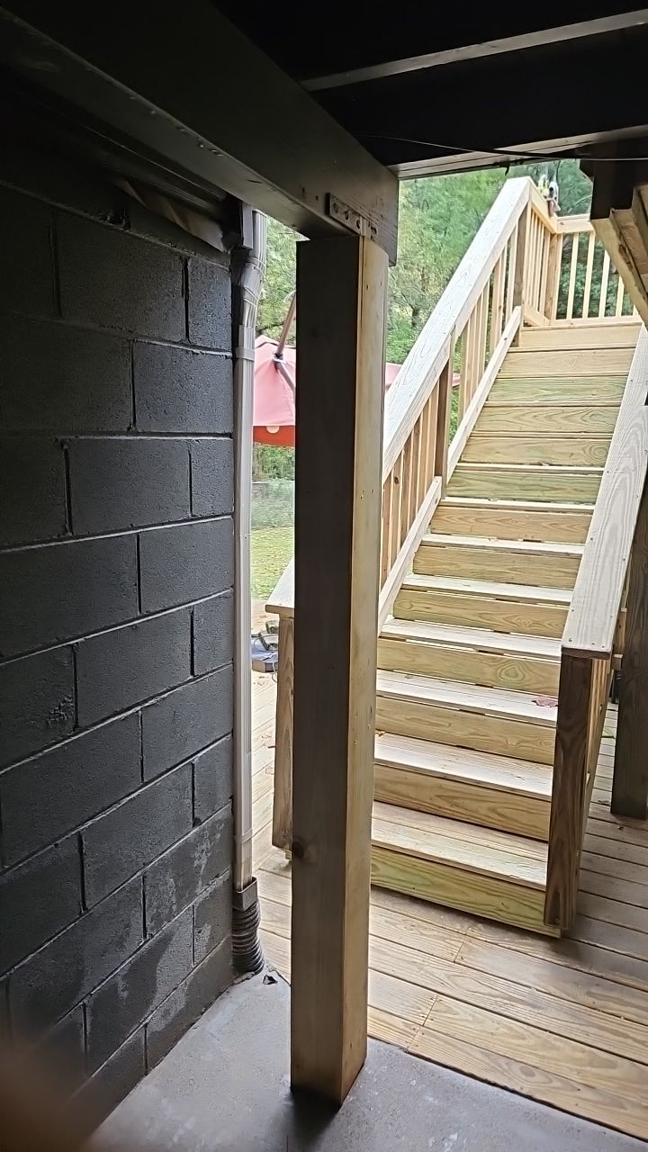 Windsor Blvd - Deck Installation by Pillar and Pine