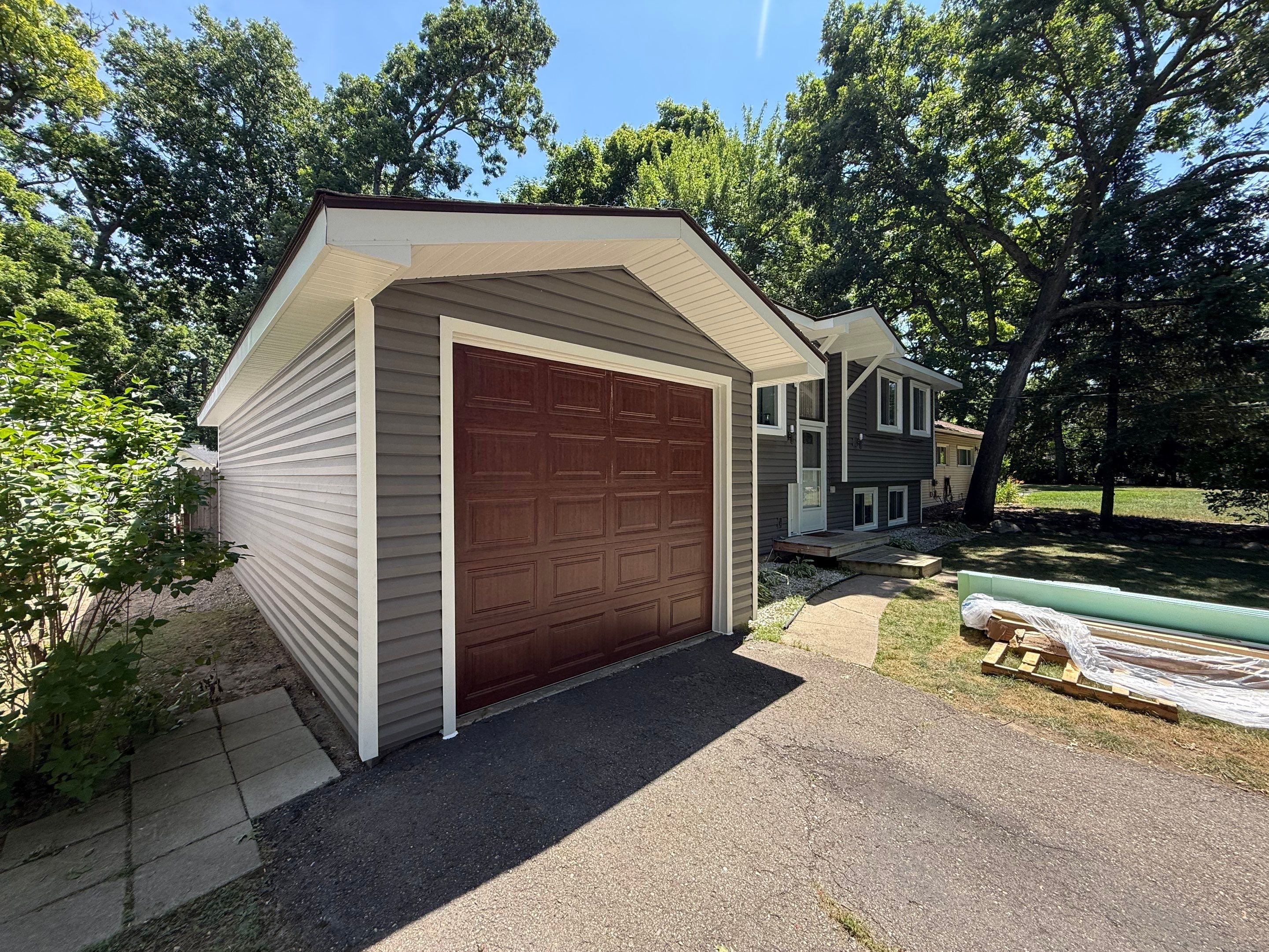 Siding Replacement using Alside D4 Odyssey-Plus Dutchlap Ageless Slate by 180 Contractors