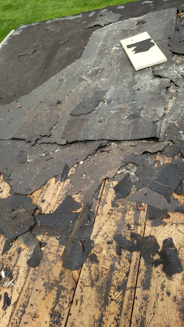 ATLAS PINNACLE COLOR: WEATHERED SHADOW DRIP EDGE: WHITE by Eagle Eye Roofing