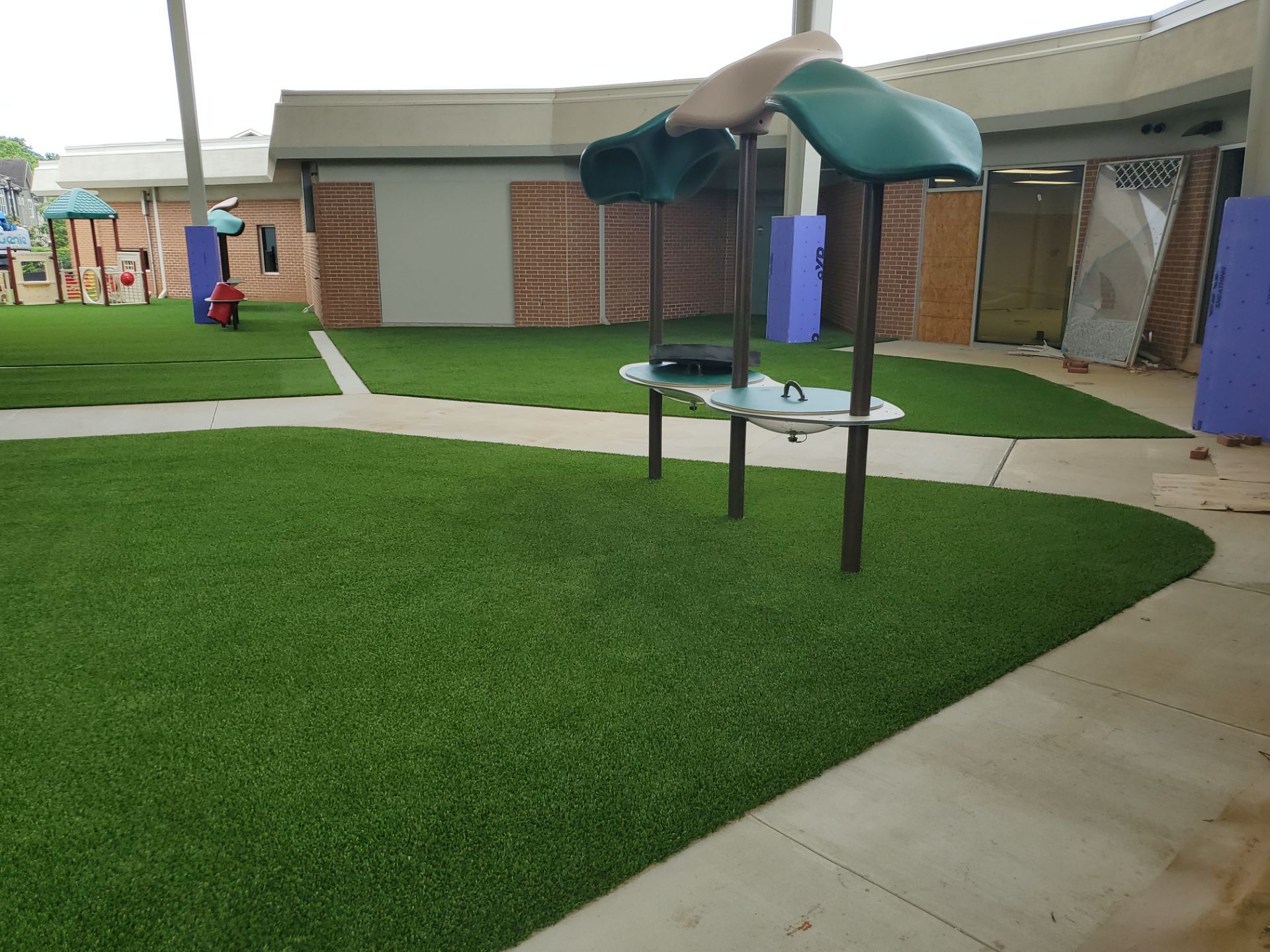 KRK Tuscaloosa Courtyard by Southwest Greens Midwest