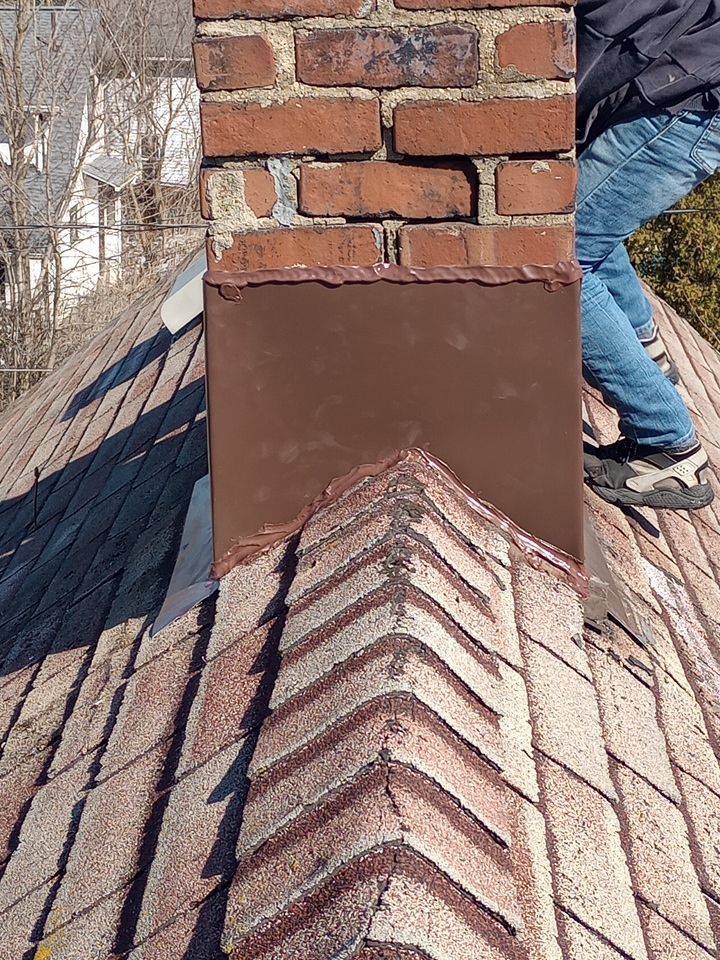 Mark Momie by Silver Leaf Contracting 