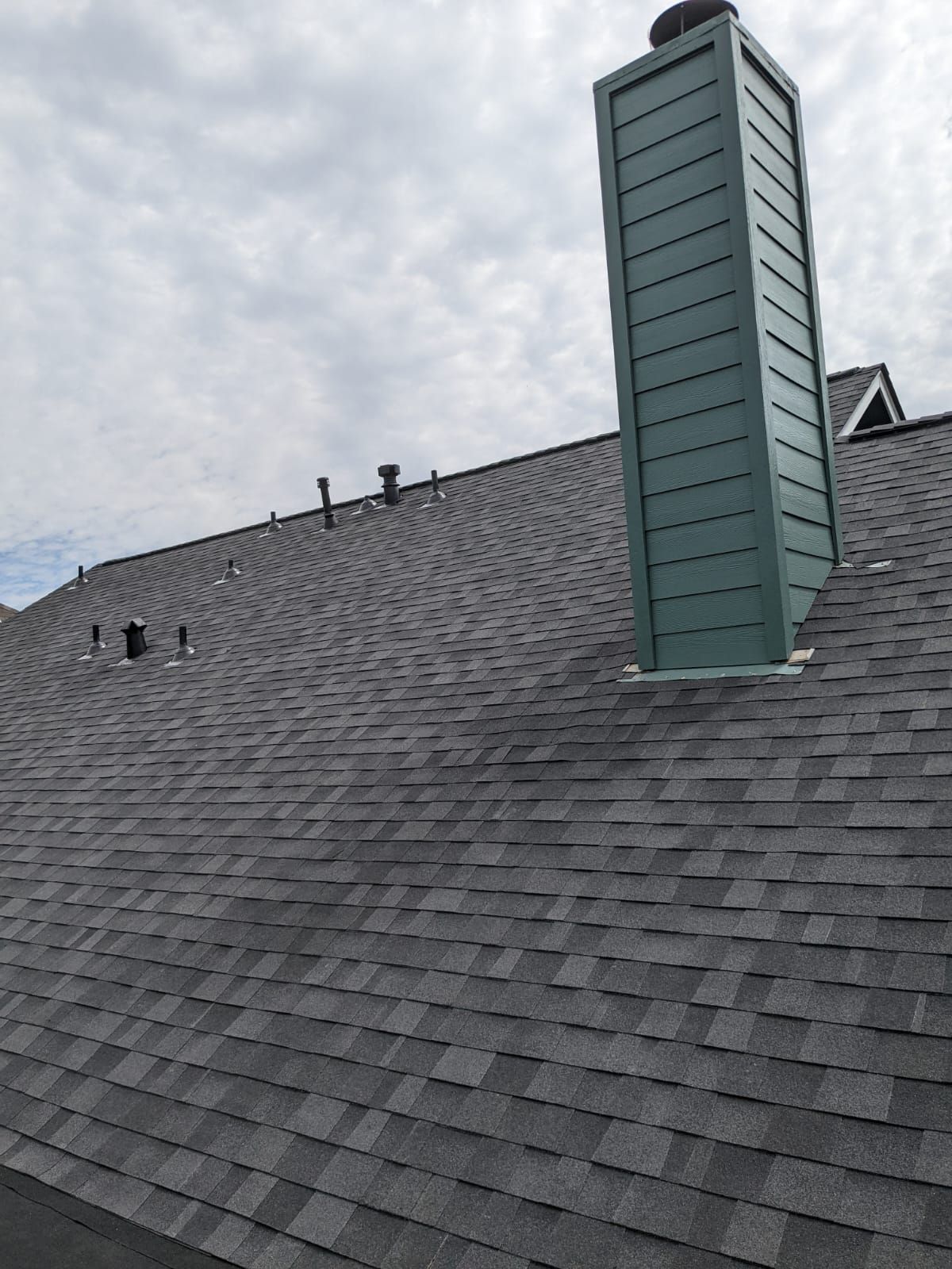 Residential Roofing Installation using Owens Corning Duration Tru Def Onyx Black by DeZign Roofing & Exteriors
