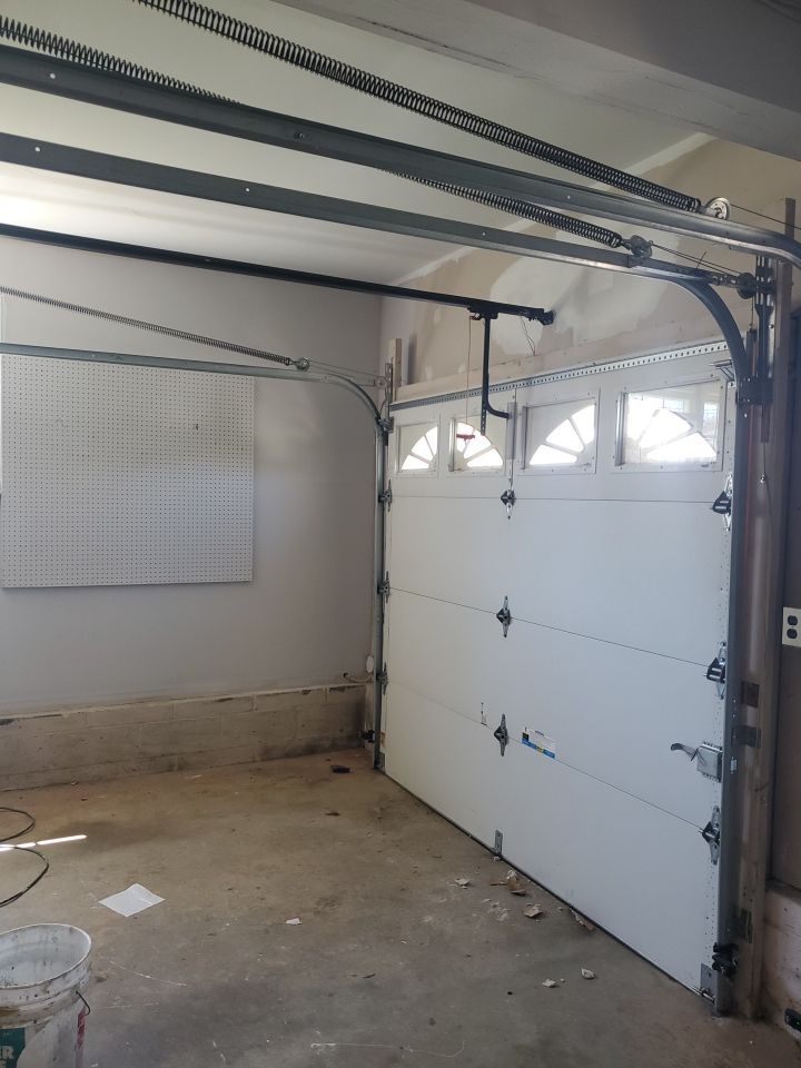 Garage Floor in Mt. Everest, Walls/Ceiling in White by Spectrum Painting, LLC