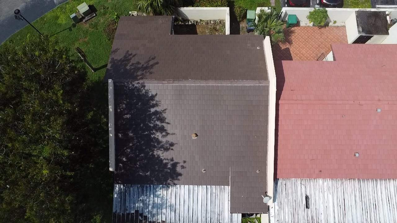  Saxony 900 Tile - by City Roofing Inc