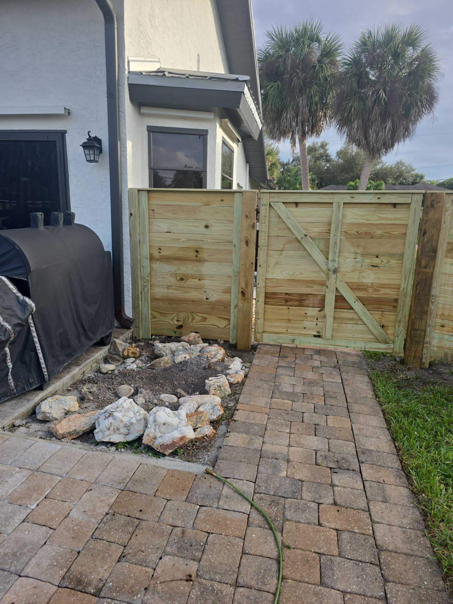 Horizontal Wood Project in Fort Myers by True Fence LLC