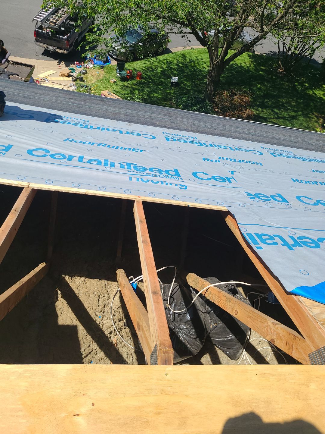 Burke: CertainTeed Landmark Designer Shingles in Moire Black by RM Banning, Inc.