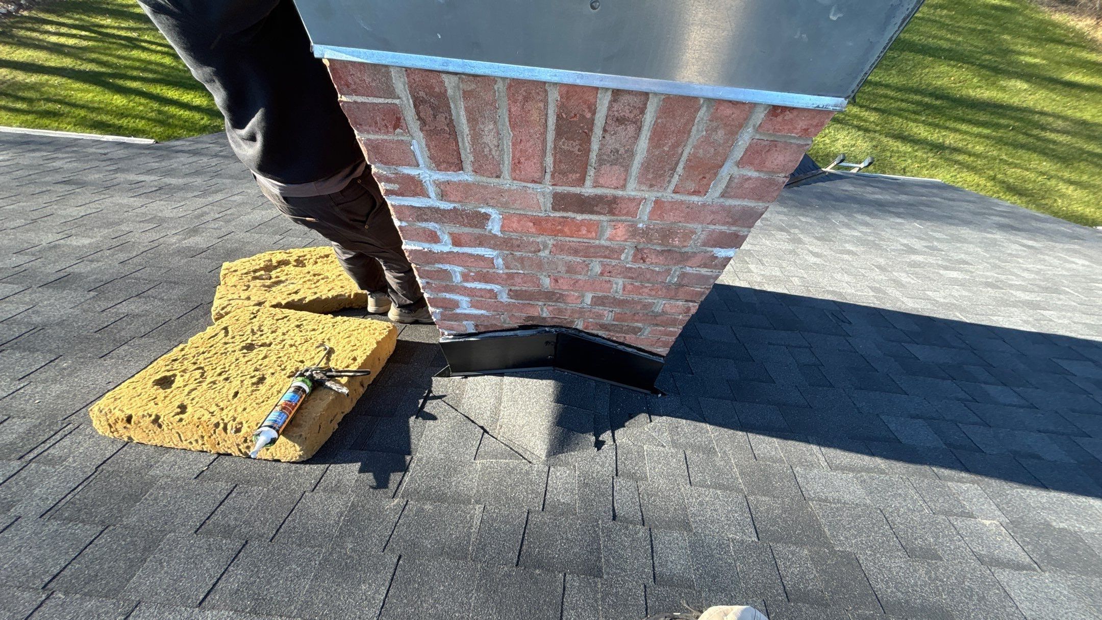 Roof Replacement using Owens Corning Onyx Black by 180 Contractors