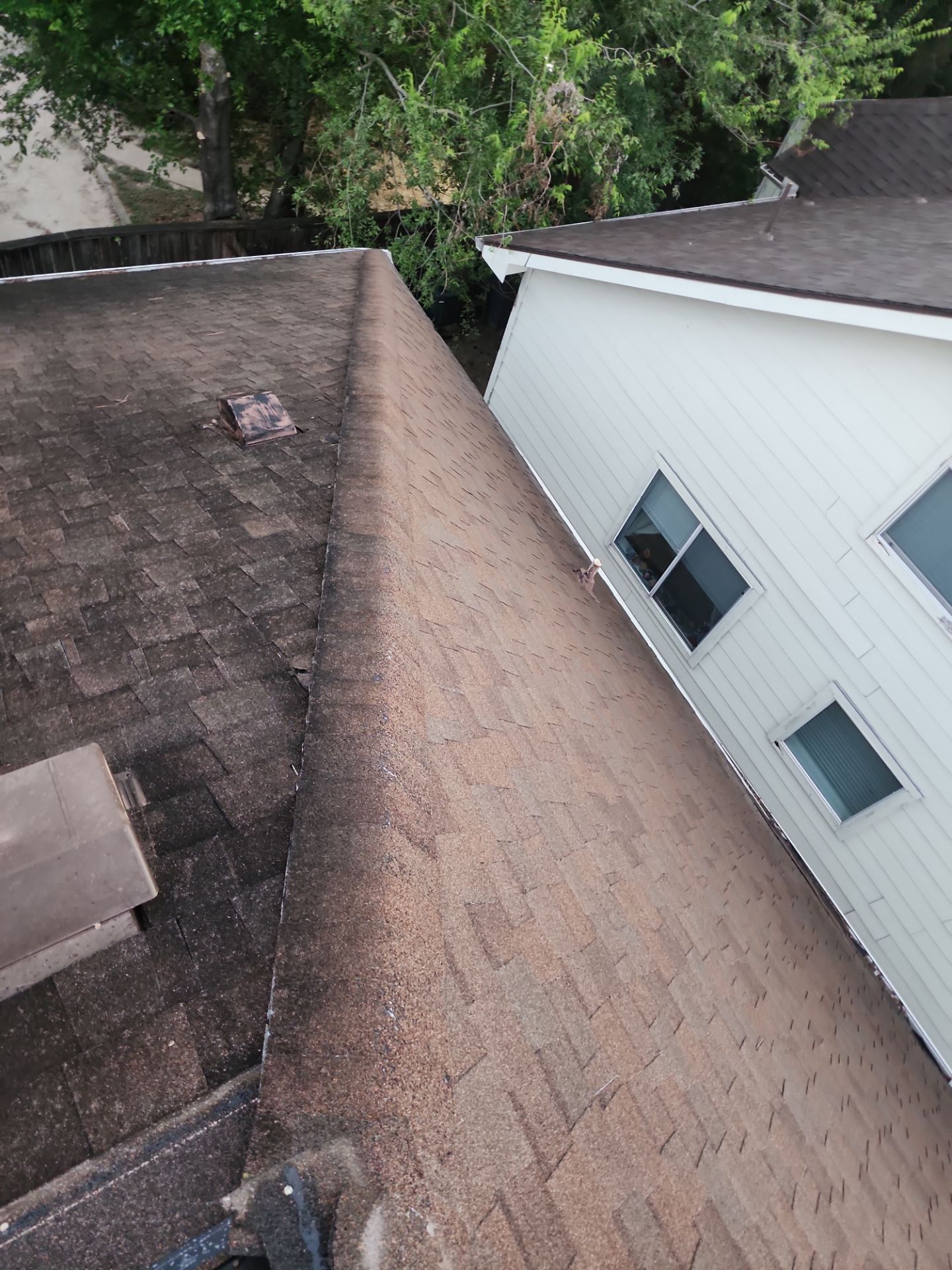 Residential Roofing Installation using Owen's Corning Duration (Lifetime) Shingles by Roof Repair Company