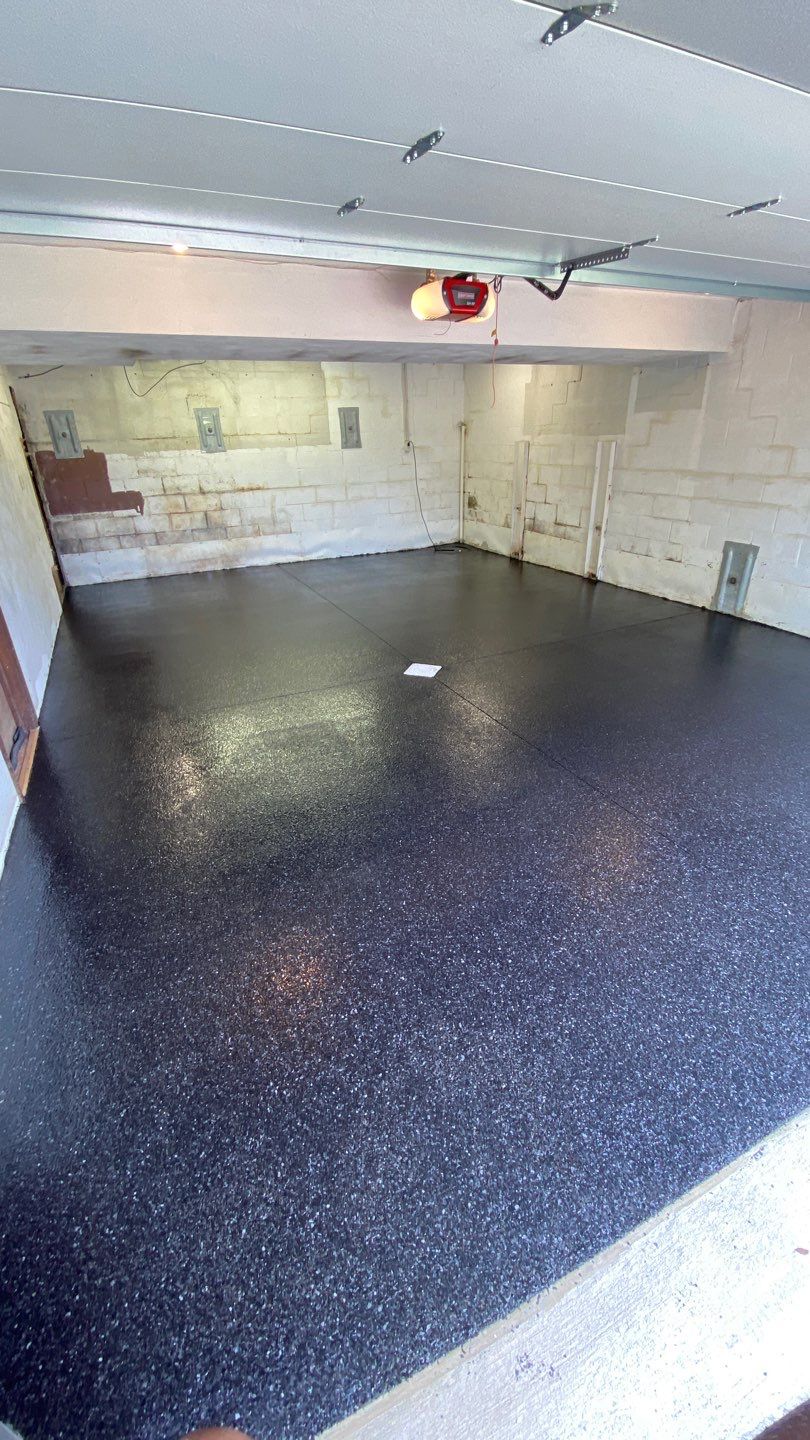 Carbon Garage Floor by Floors in a Day, Inc