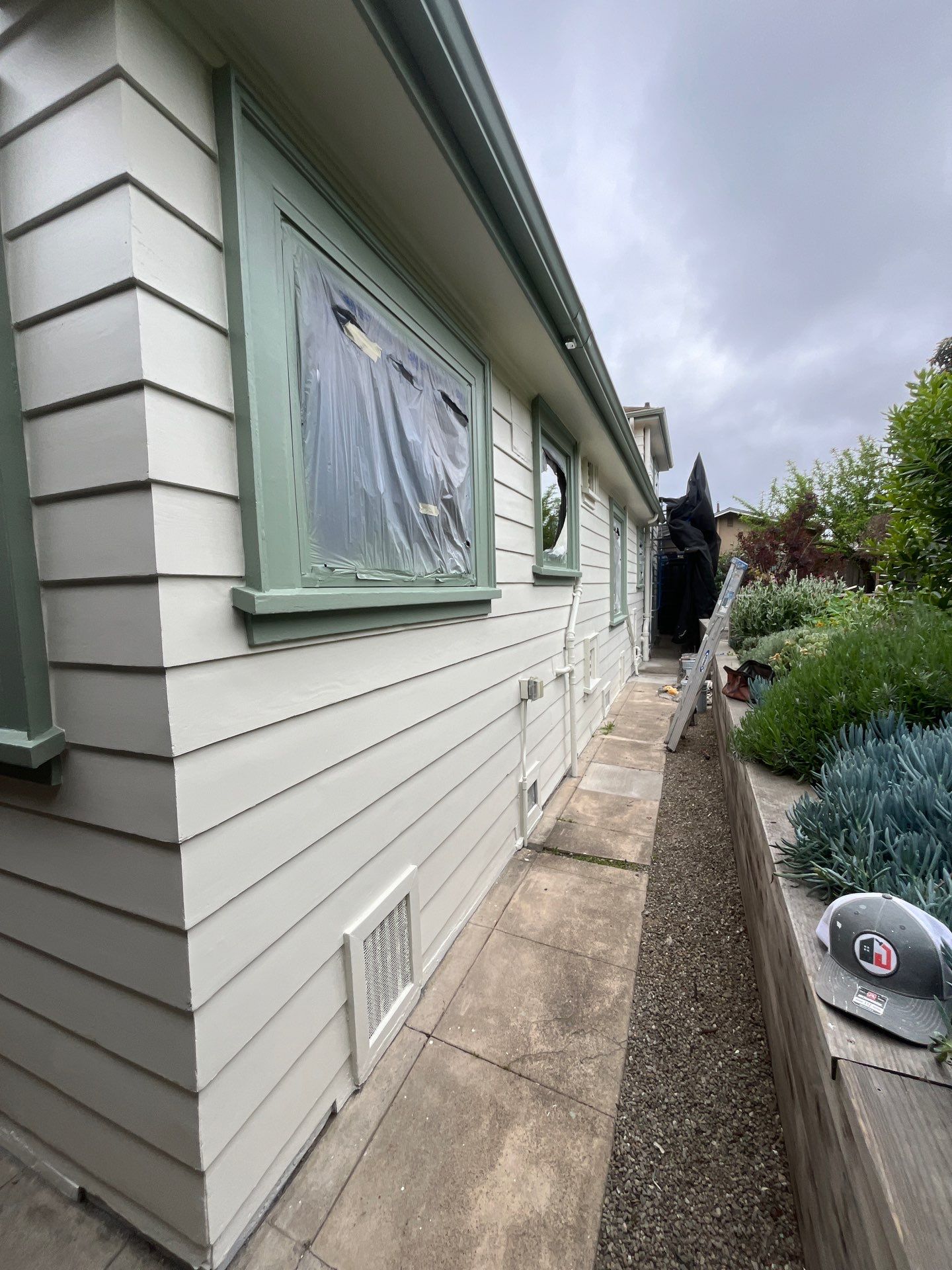 Project in Oakland by Herrera’s Bay Area Painting inc.