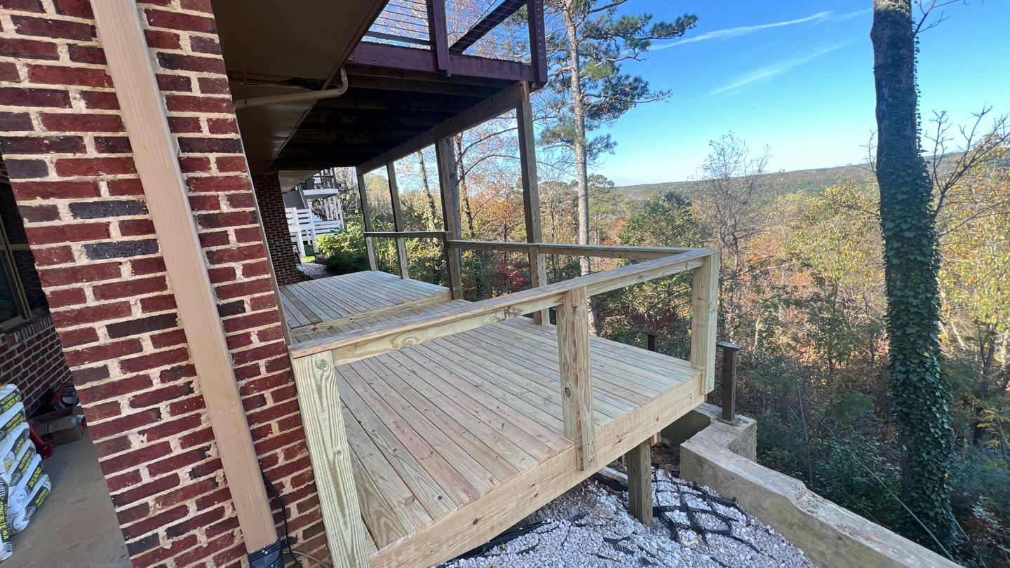 Shades Crest - Deck by Pillar and Pine