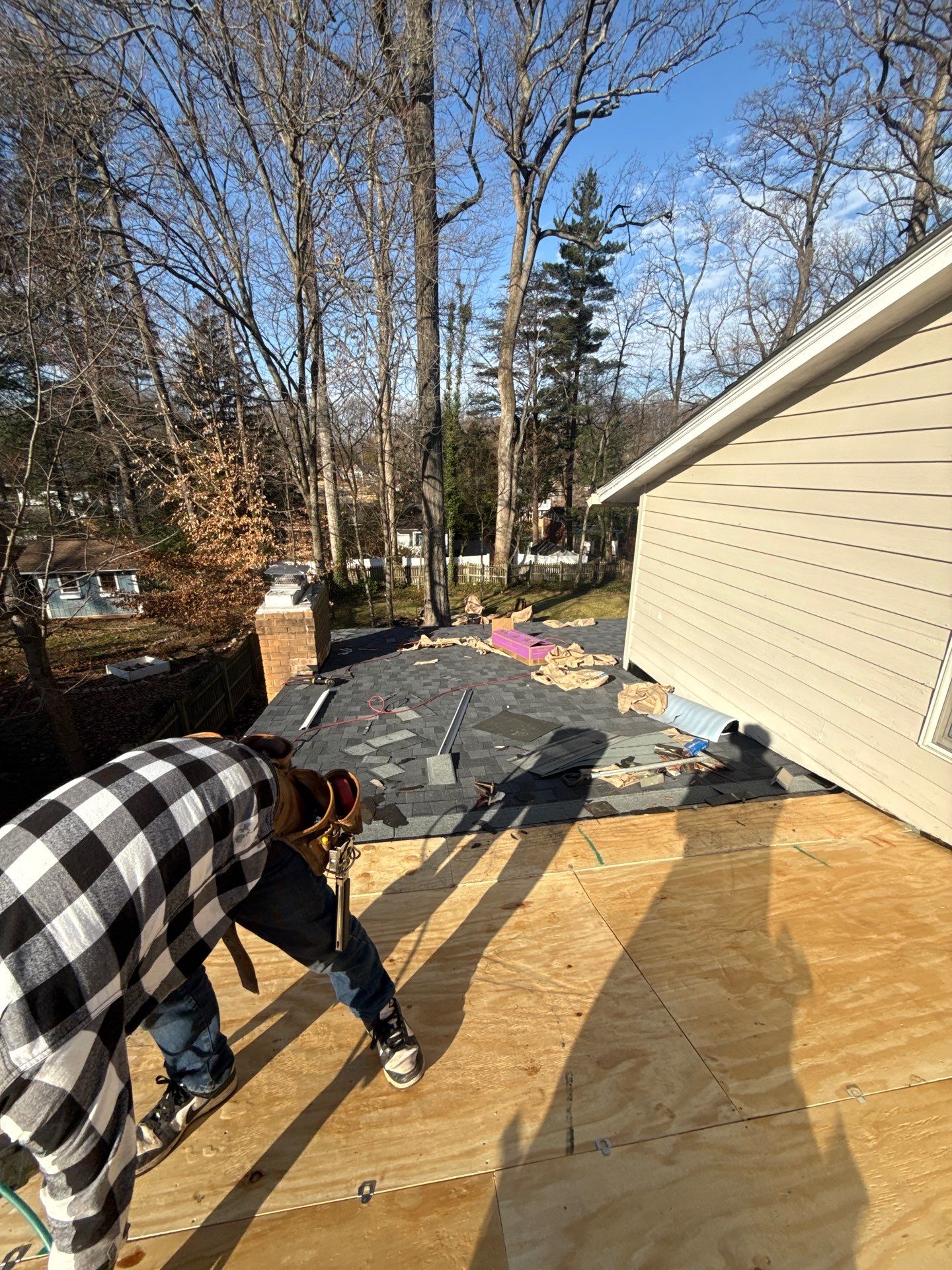 Springfield : Residential Roof Replacement with CertainTeed Landmark Pro in Max Moire Black  by RM Banning, Inc.