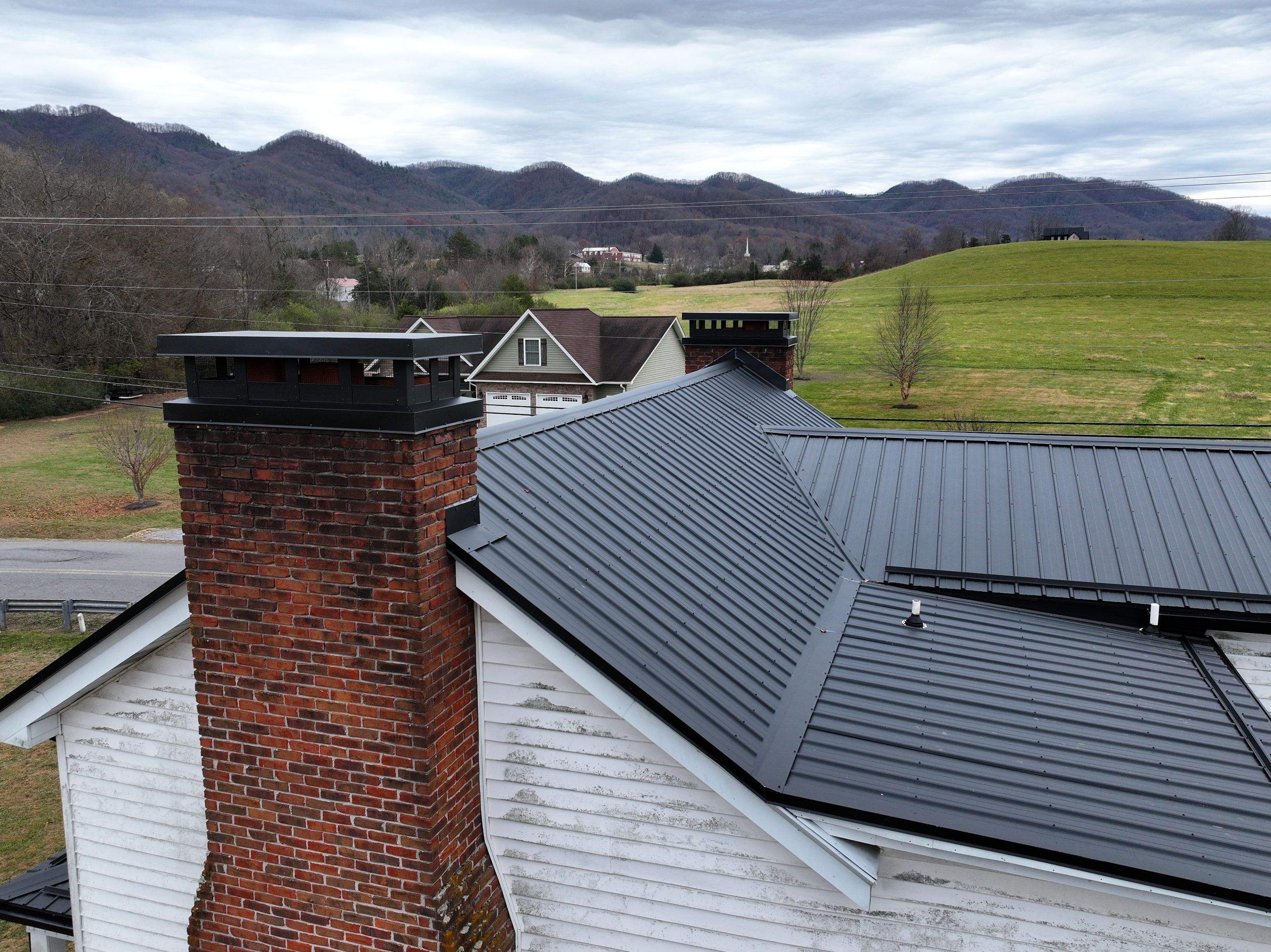 Phillips Residence by Omnia Roofing