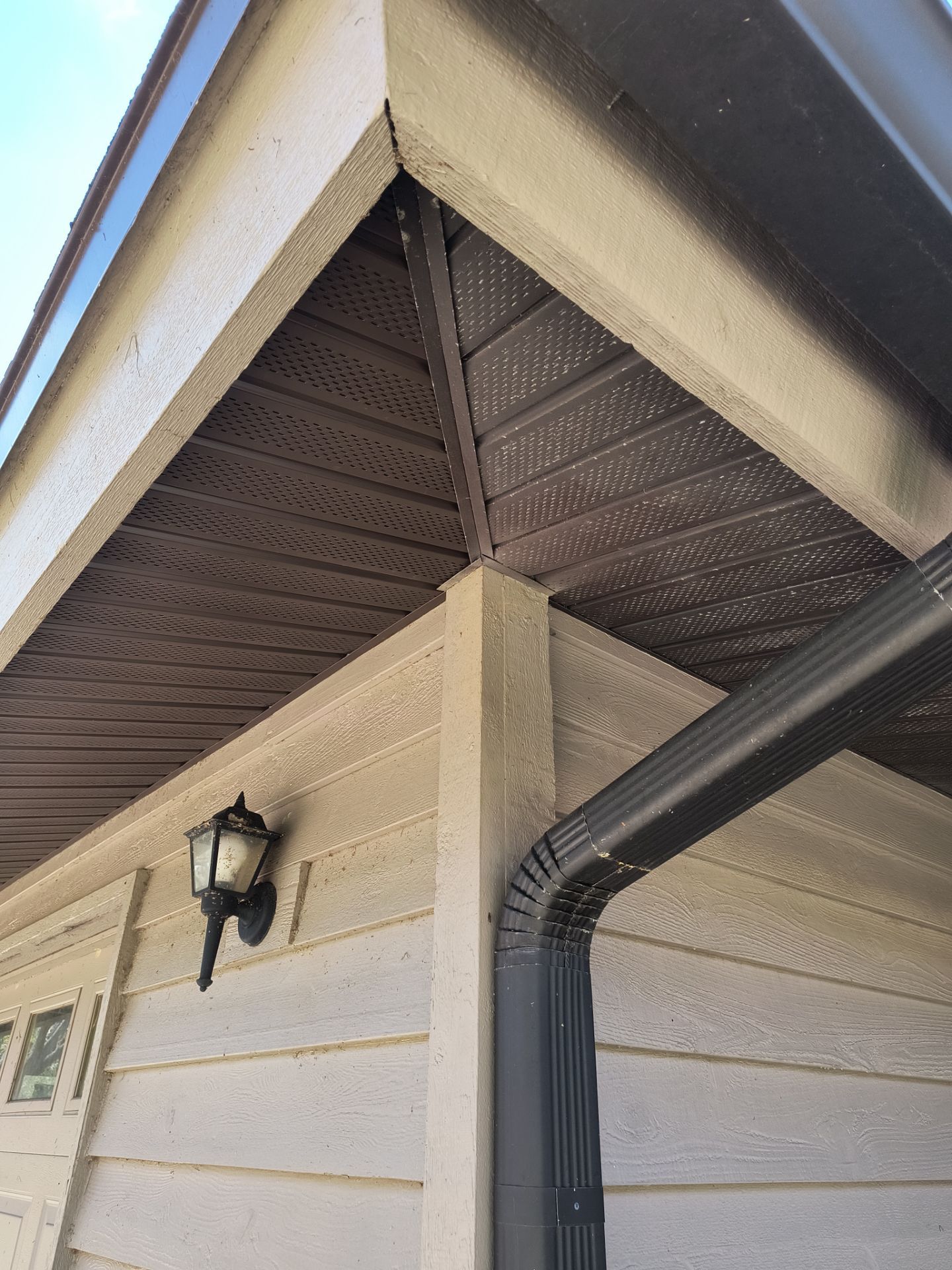 New Musket Brown Soffit Installation in Sarasota FL by Gutter Professors