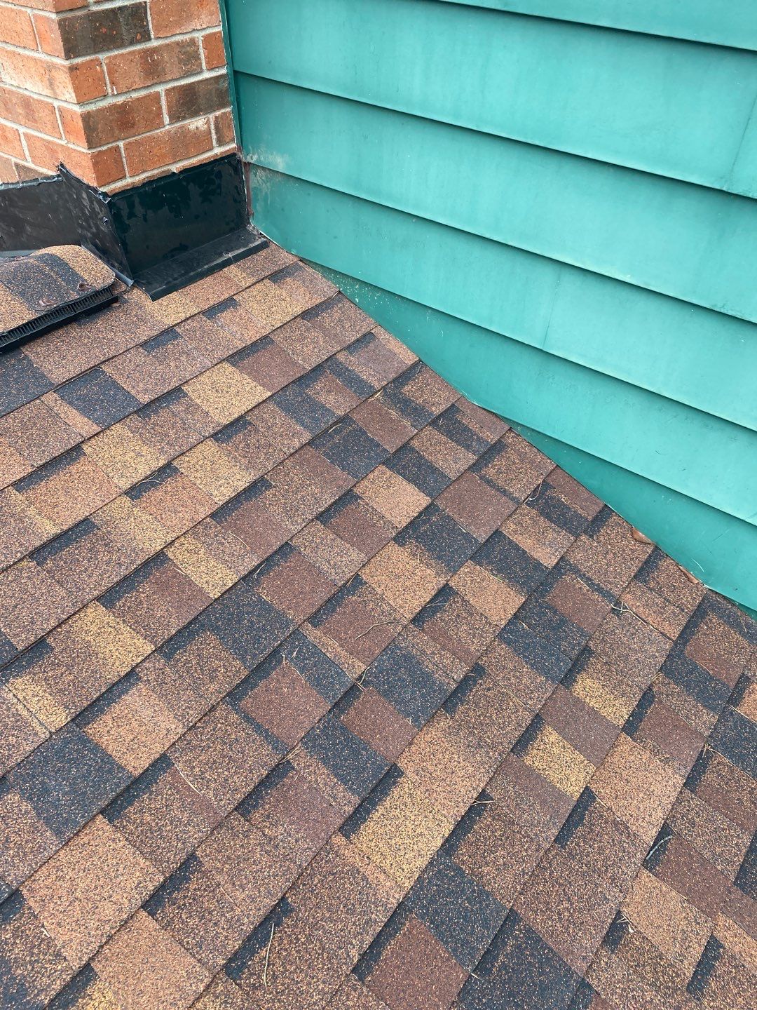 Roof Replacement using CertainTeed Landmark by 180 Contractors