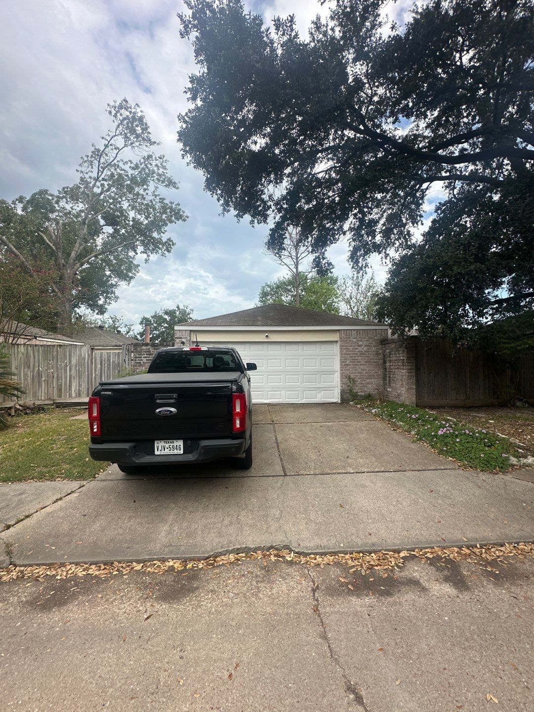 Hail Damage using Owen's Corning Duration (Lifetime) Shingles by Roof Repair Company