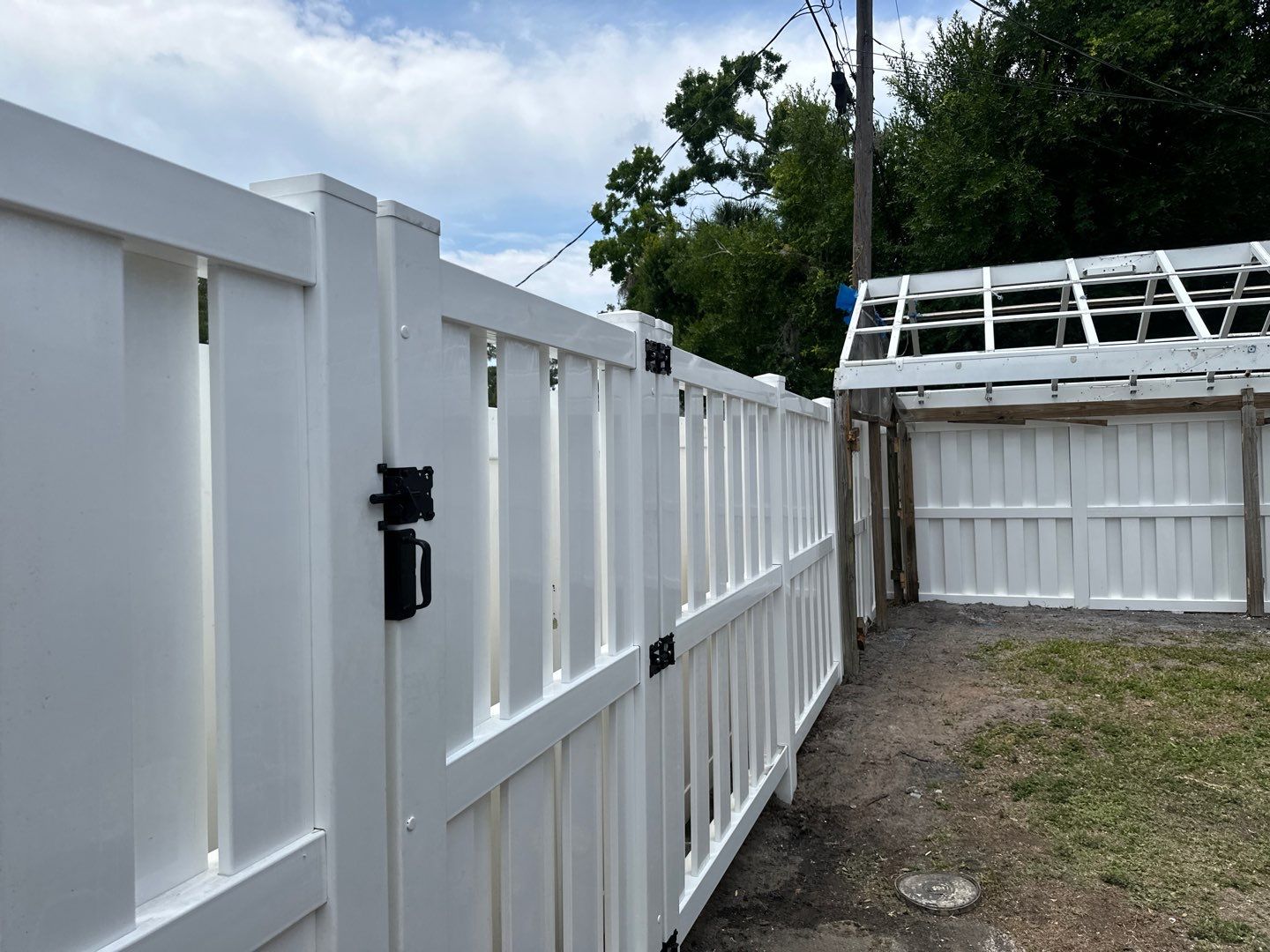 Vinyl Fence Installation using 6Ft Shadowbox Vinyl Privacy Fence by Asap fence and gates, LLC