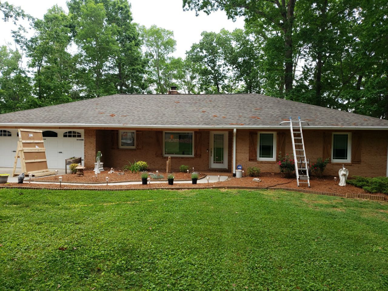 House Wash using cleaner by Power Wash Masters LLC