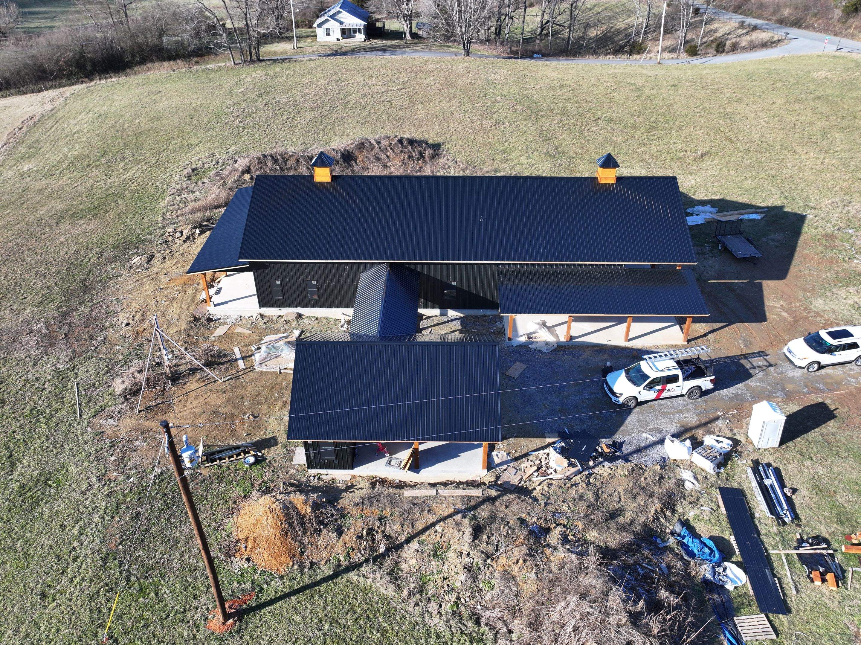 Martin Residence by Omnia Roofing