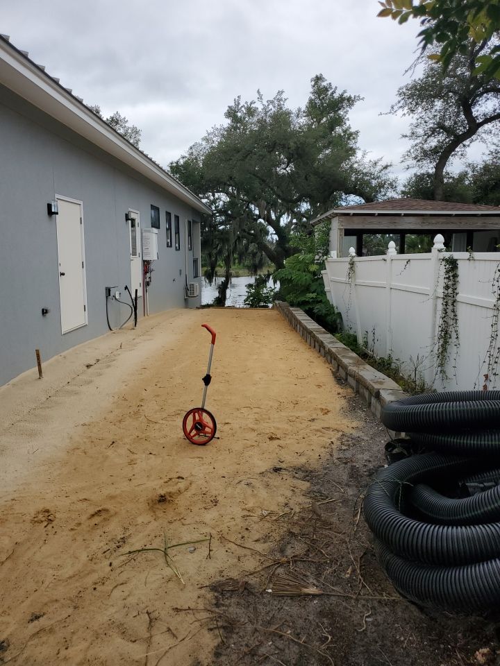 Custom Horizontal Fence  by Hip Square Fence Inc.