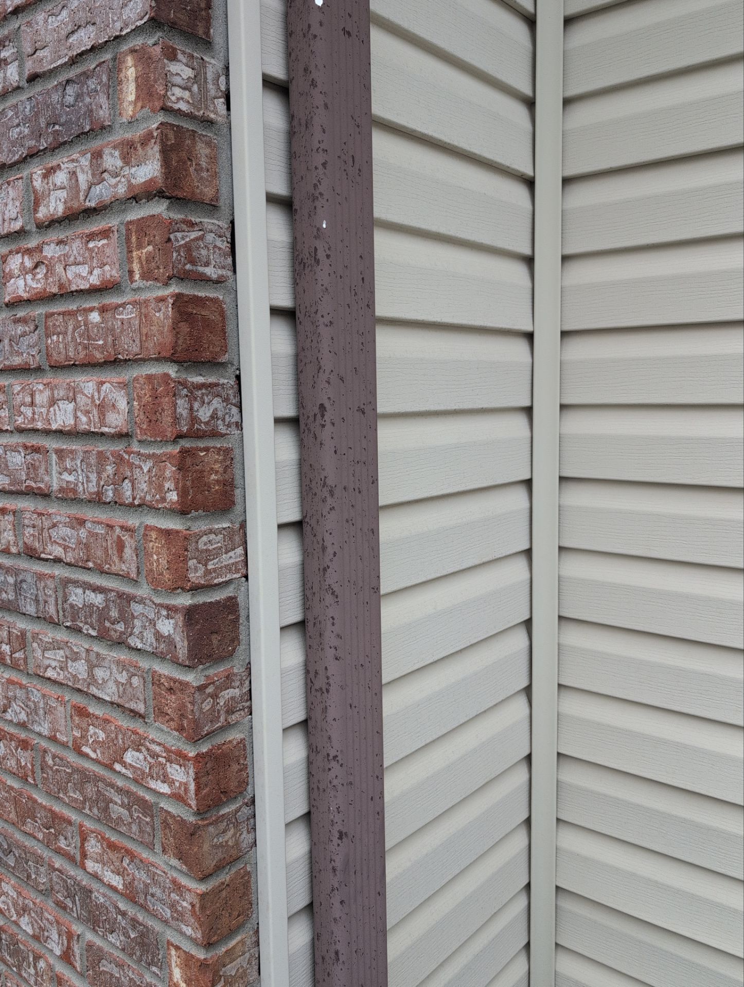 Roof Replacement & Seamless Gutters in Reeds Spring by Table Rock Design + Build