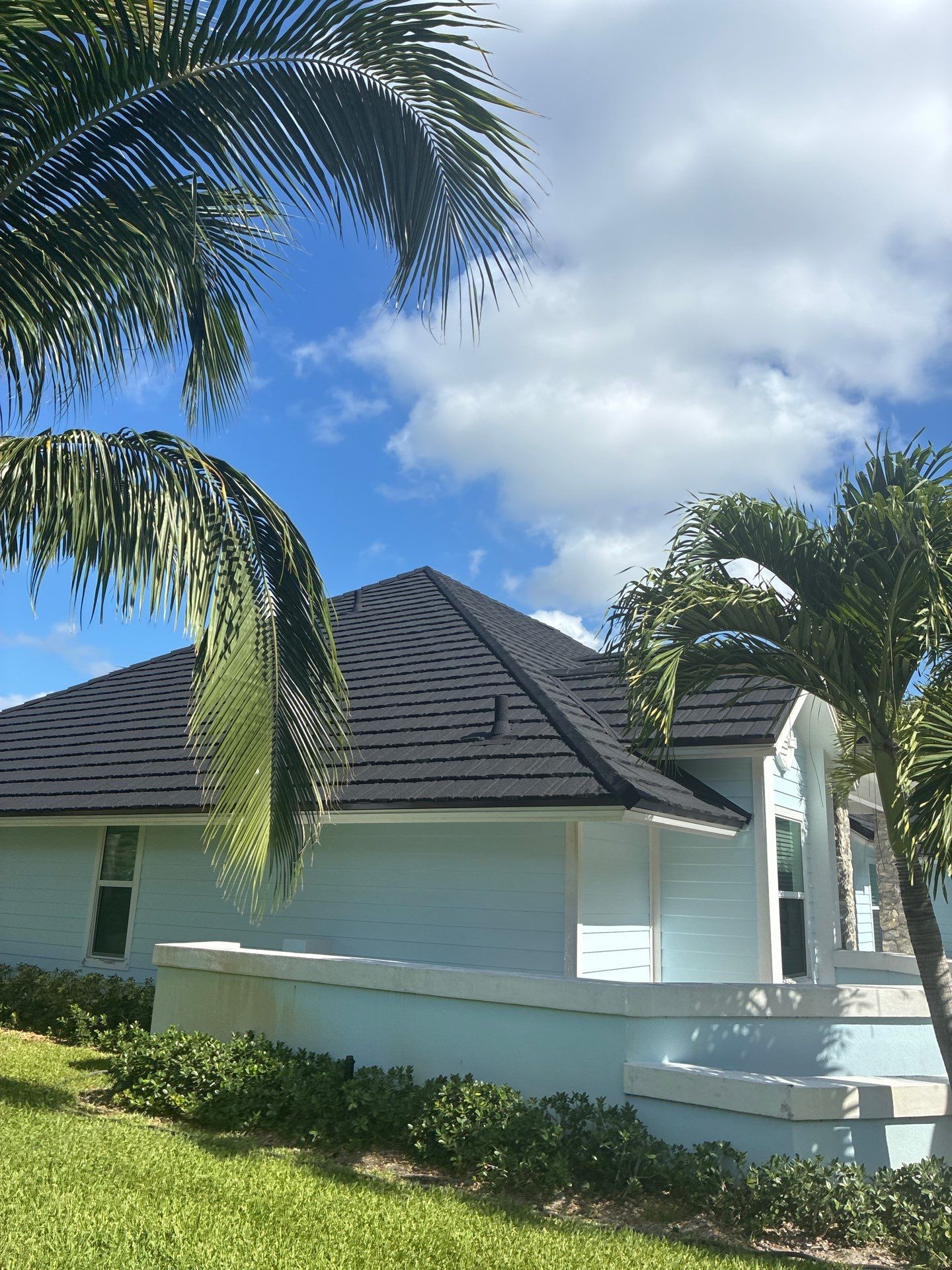 Owens Corning Duration Charcoal Gray by Total Roofing System The Metal Roof Experts