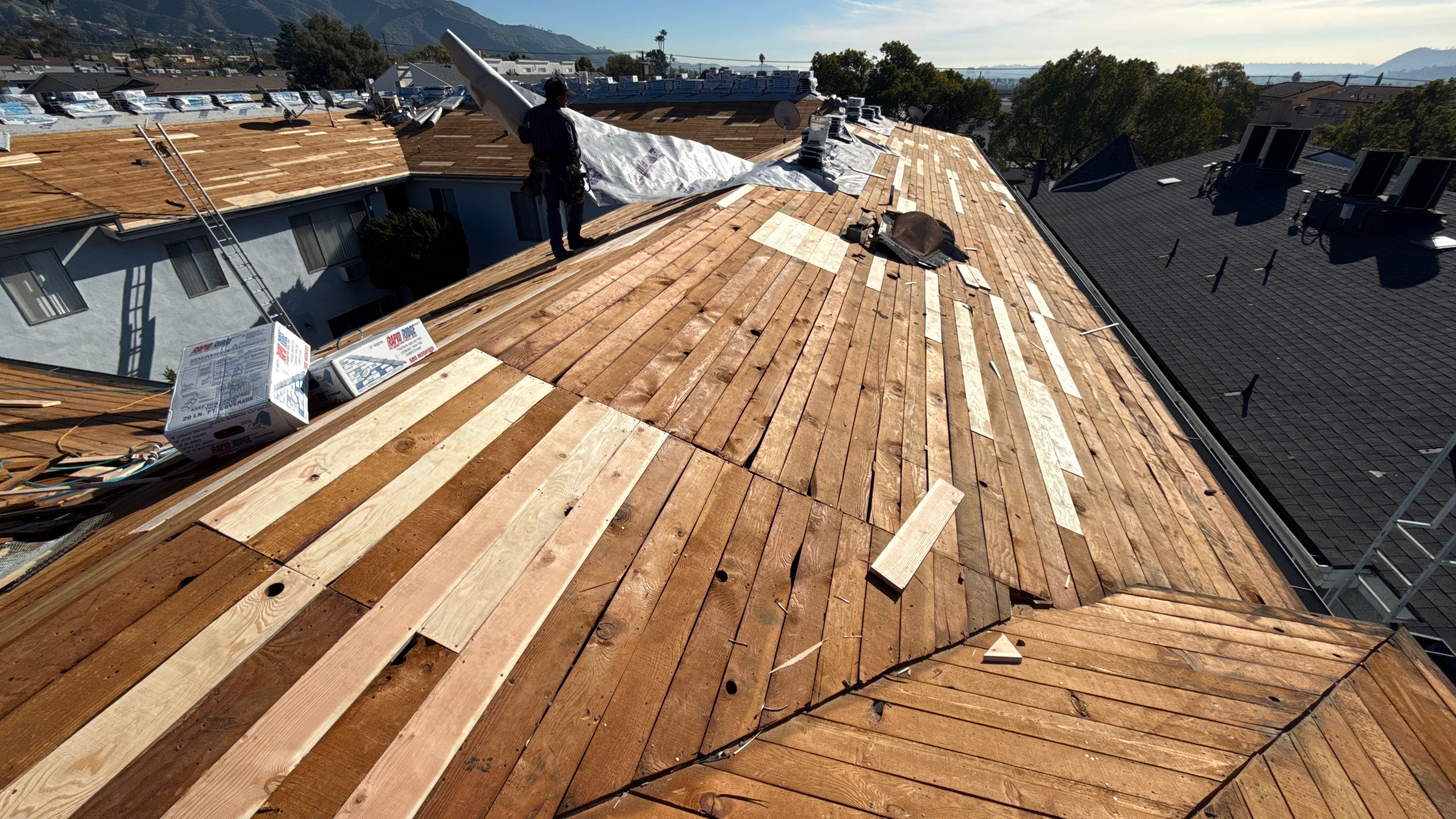 New Roof! Aparmtent Building in Burbank, CA by Hull Brothers Roofing