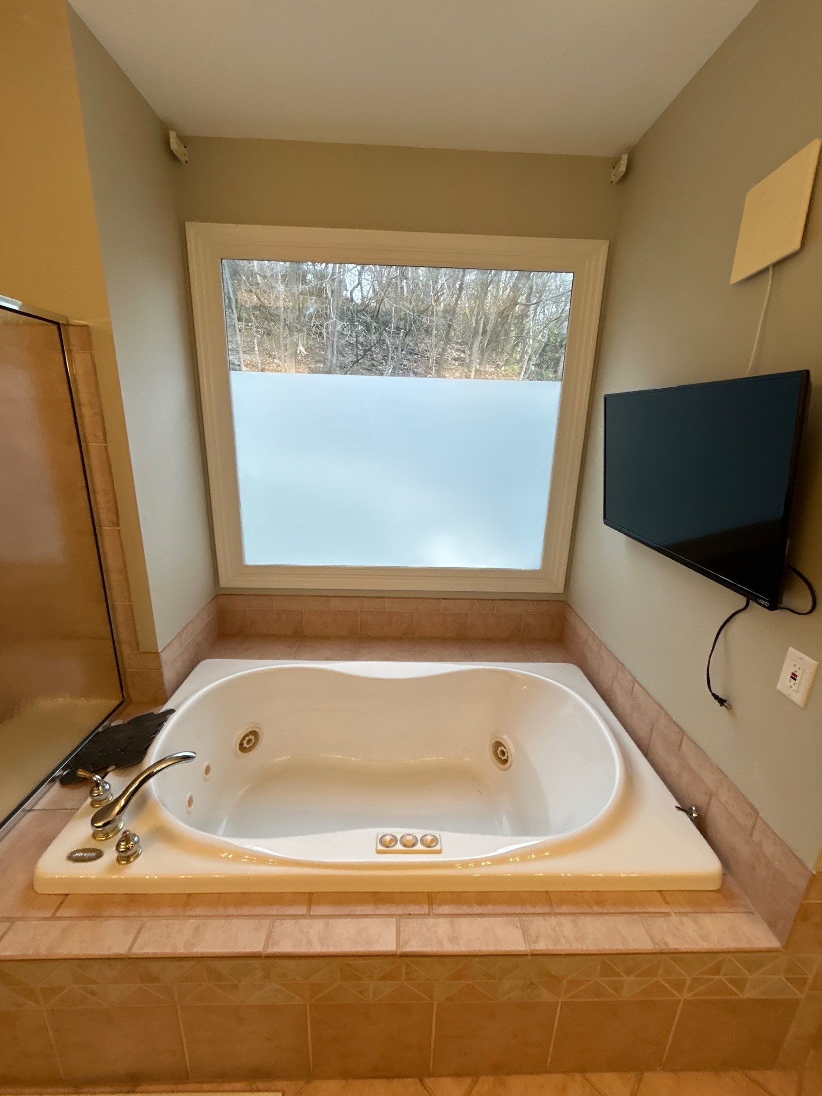 Bathroom Remodel by Footprints Floors Kentucky