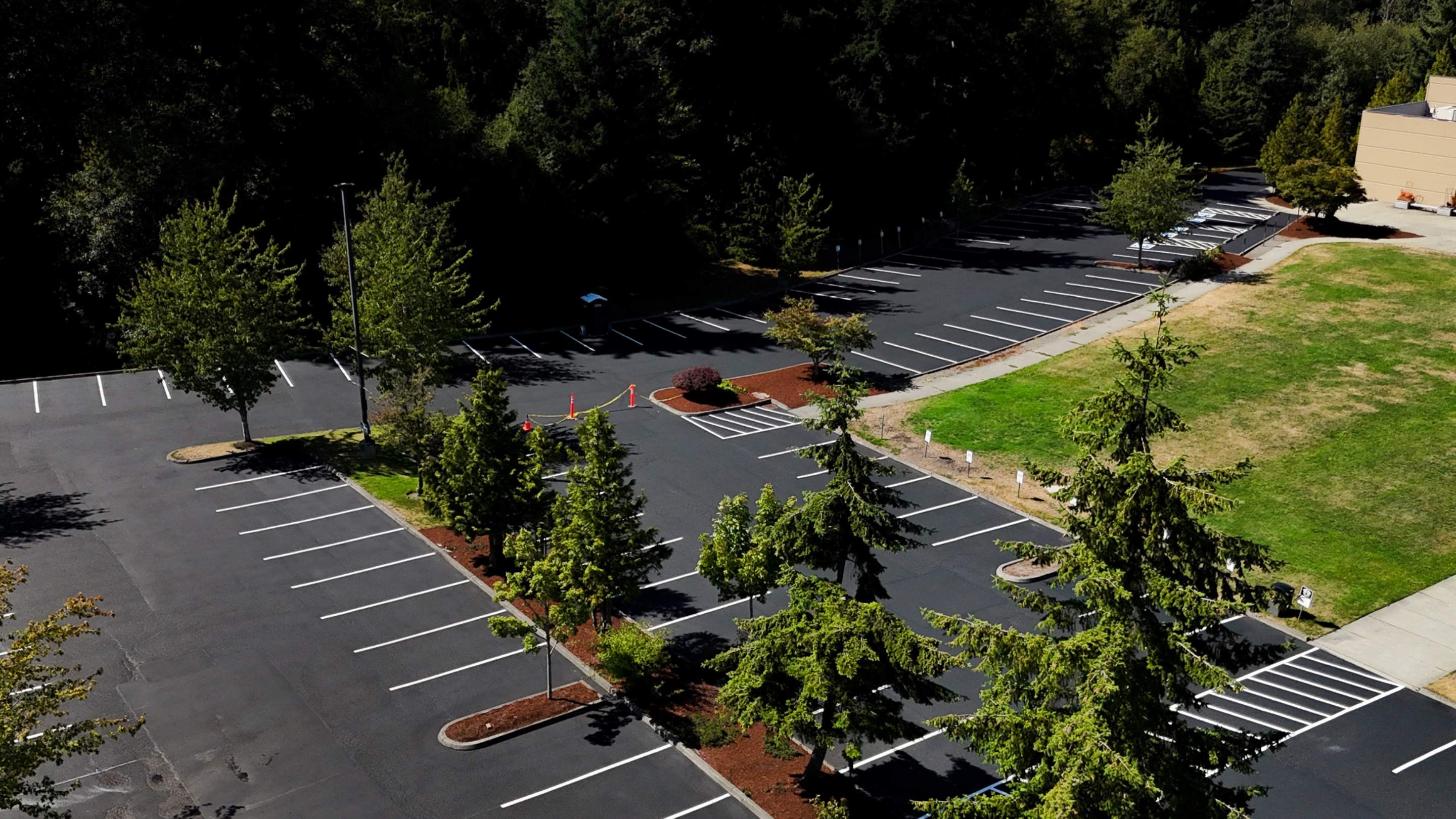 Sealcoating & Asphalt Patch Repairs | Everett  by Jireh Asphalt & Concrete Inc 