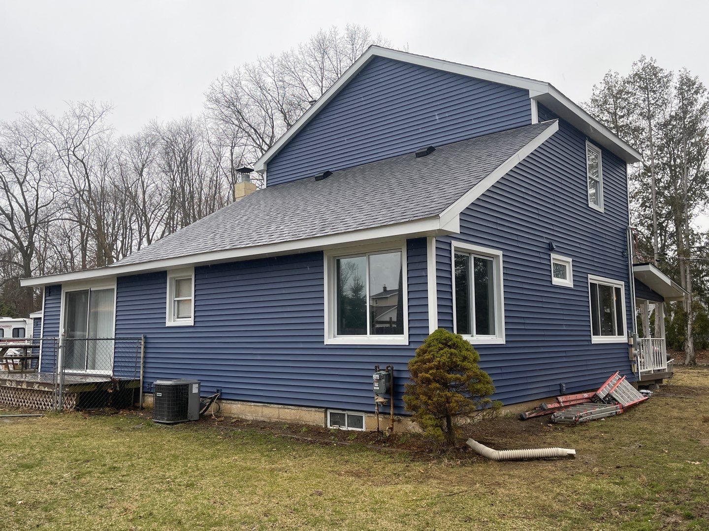 Siding Replacement using CertainTeed Restoration Classis D4 by 180 Contractors