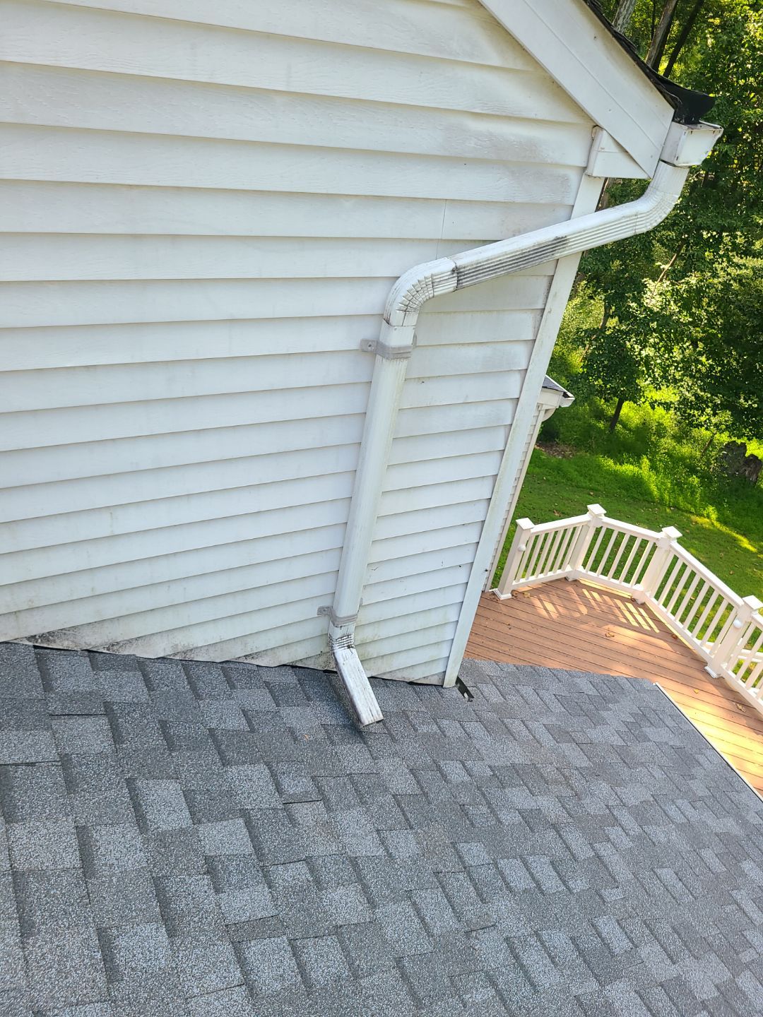 Oakton: Residential Roof Replacement with CertainTeed Landmark Designer Shingles in Pewter by RM Banning, Inc.