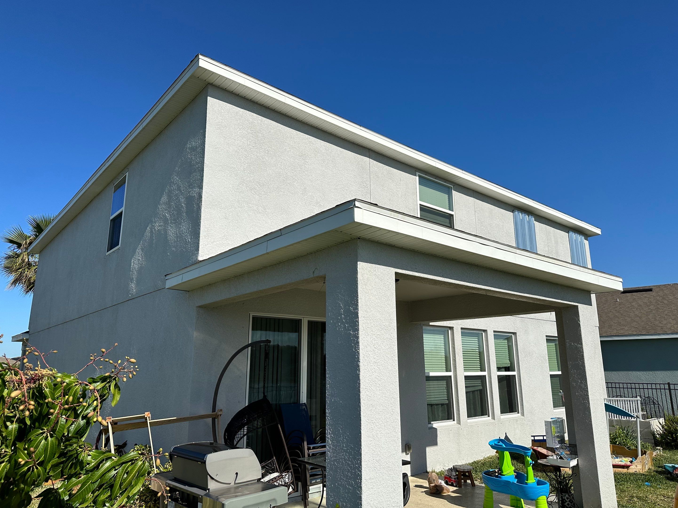 2-Story House Wash & Paver Driveway Cleaning in Trevesta Community, Palmetto, FL | Sunshine AquaWash by Sunshine AquaWash