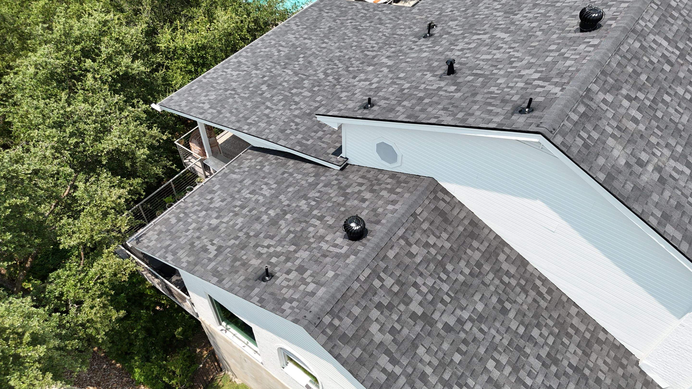 Onyx Black - Owen’s Corning TruDefinition Duration by RoofsOnly.com