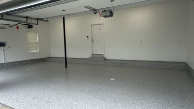 Richard W made the choice of Coyote flake on his new Banner Garage Floor