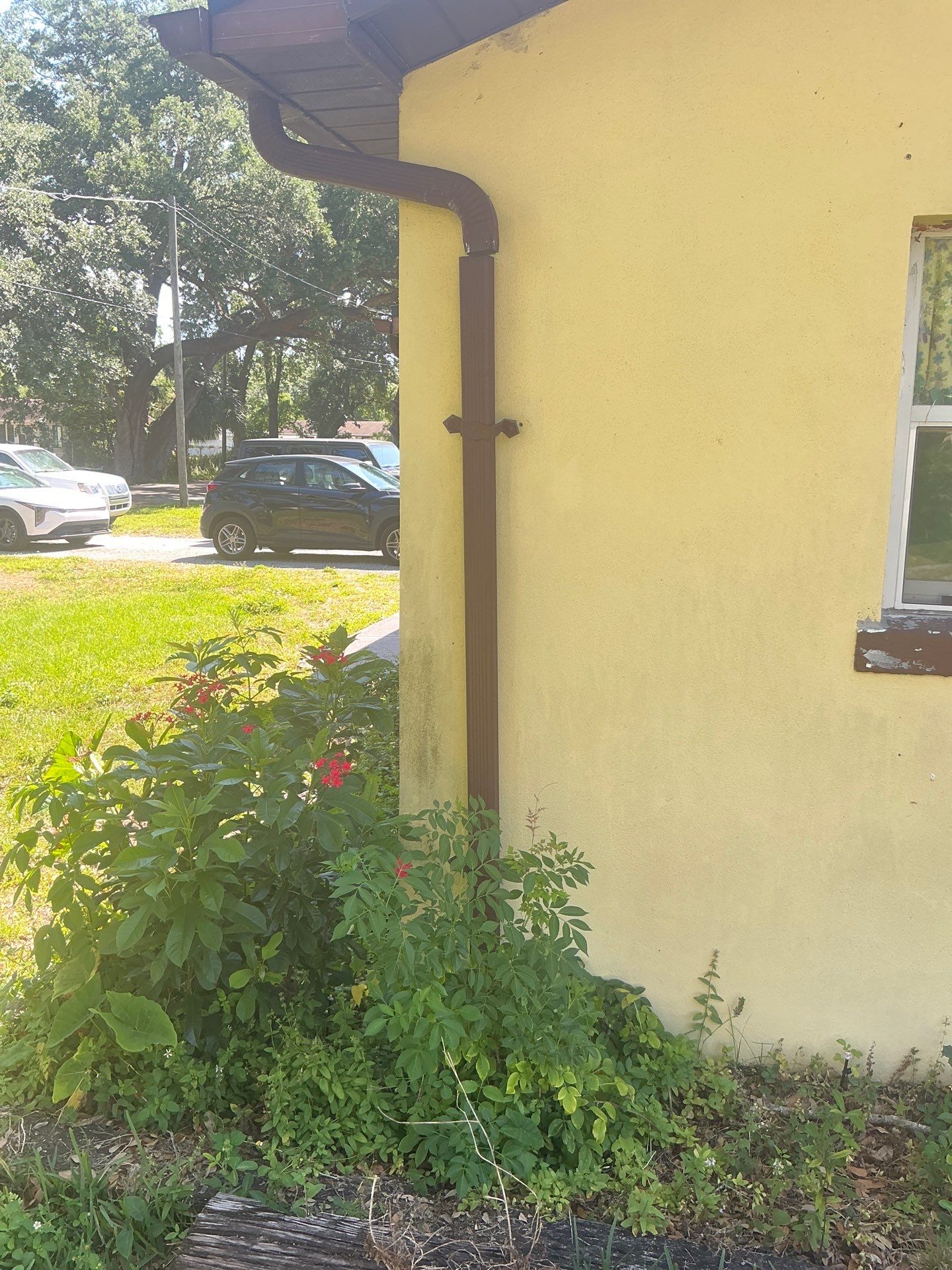 Musket Brown 6-Inch Gutters in Tampa FL by Gutter Professors