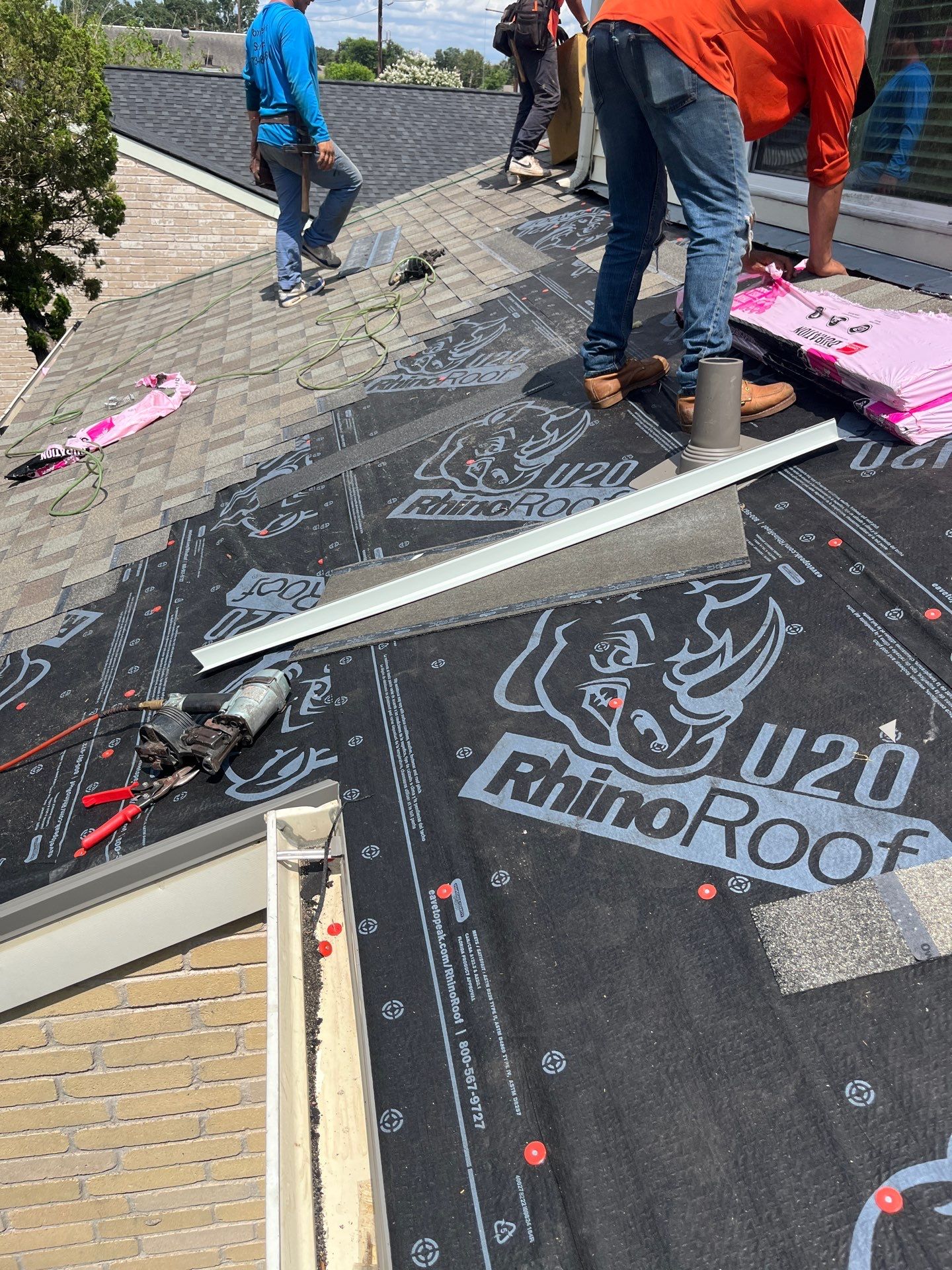 Residential Roofing Installation using Owen's Corning Duration (Lifetime) Shingles by Roof Repair Company