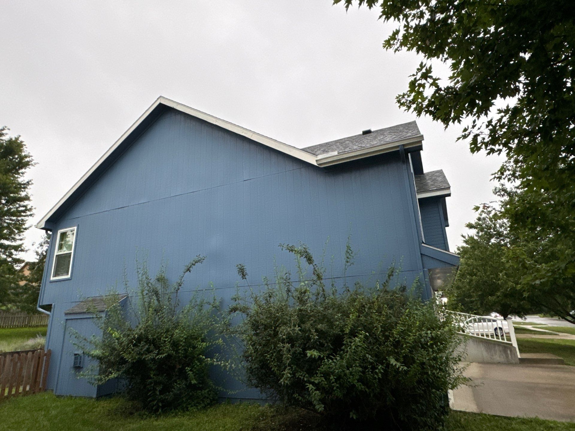 Residential Roofing Installation using OC Duration  by EEC  Windows, Siding & Roofing 