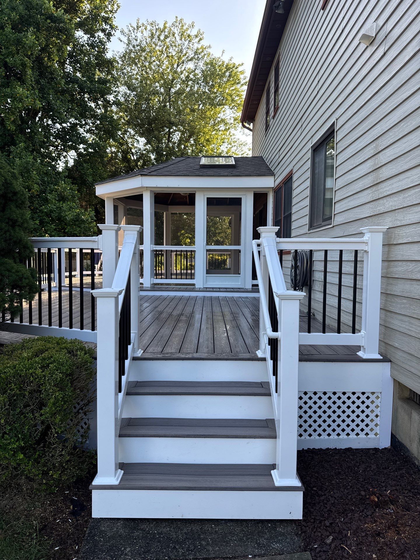 Deck Resurface and screen room remodel  in Freehold Township by deck guardian