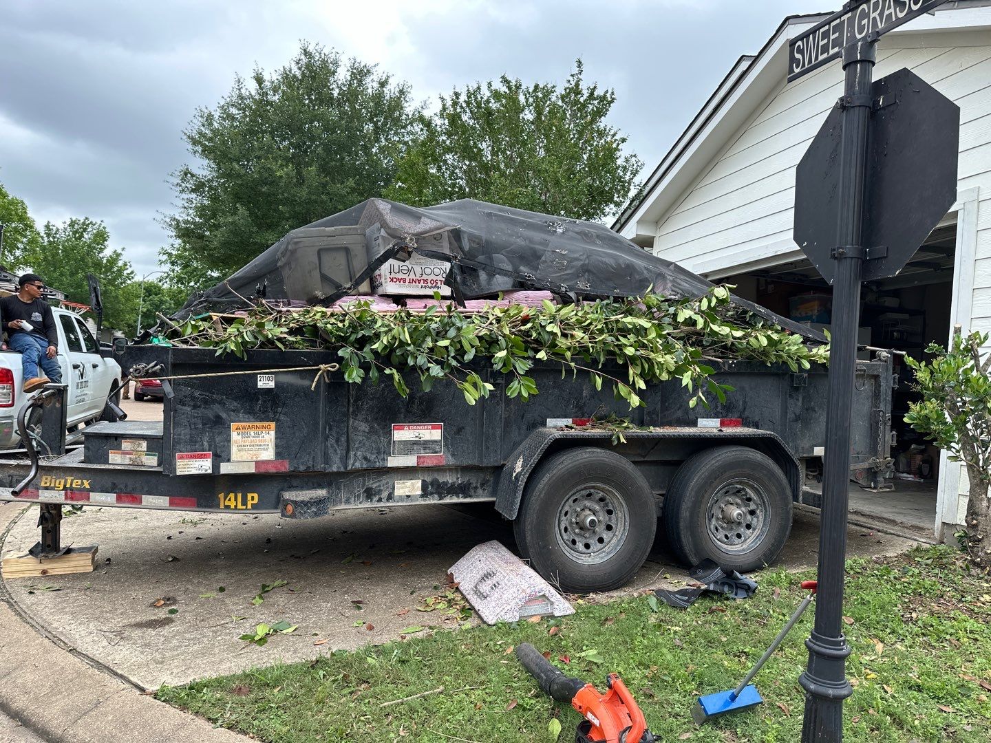 Residential Roofing Installation using Owen's Corning Duration (Lifetime) Shingles by Roof Repair Company