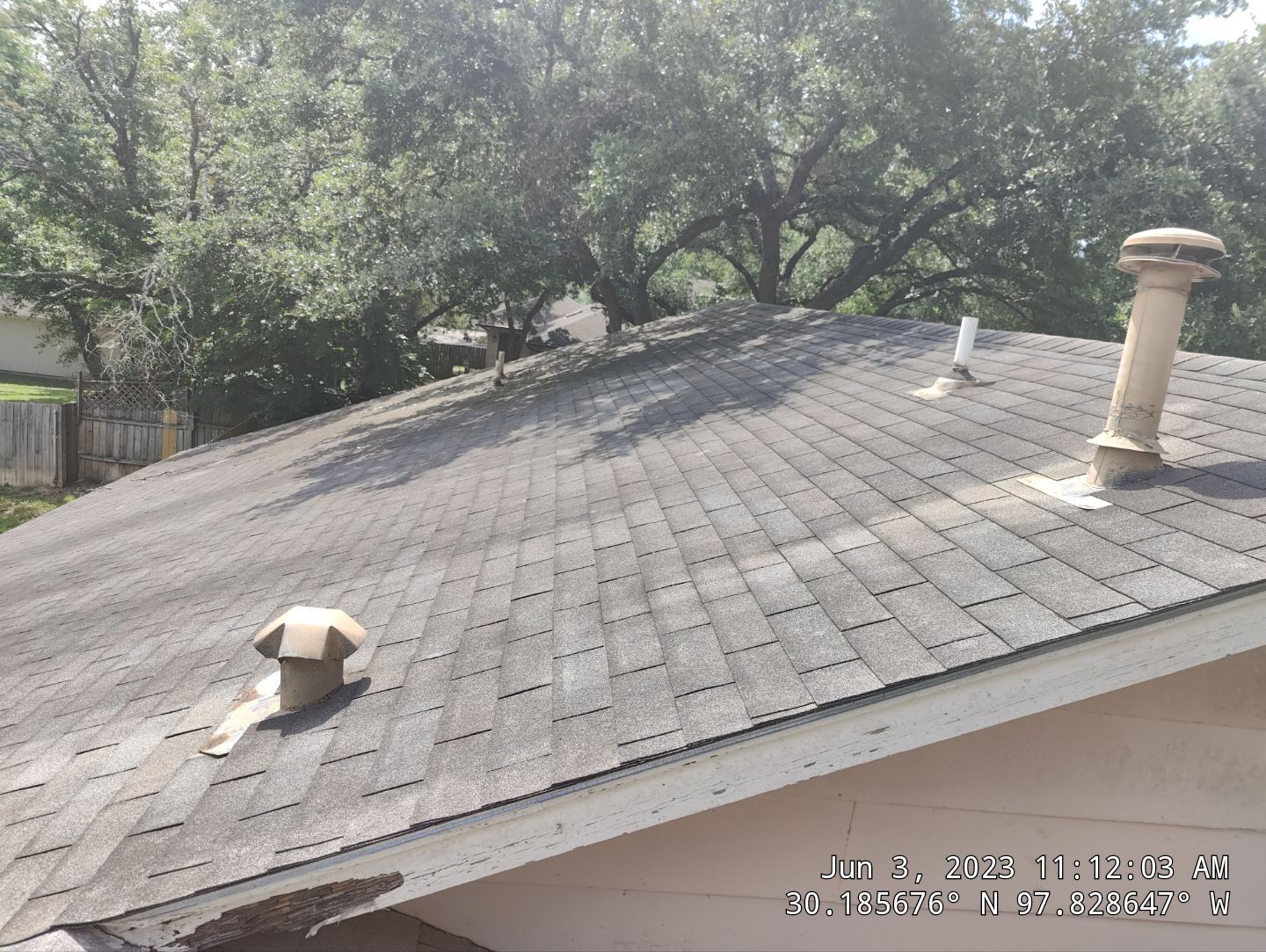 Residential Roofing Installation using Owens Corning Oakridge Estate Grey by DeZign Roofing & Exteriors