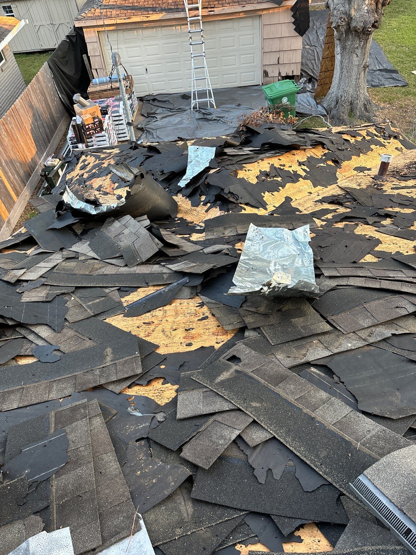 Residential Roofing Installation using Owen's Corning Duration (Lifetime) Shingles by Roof Repair Company