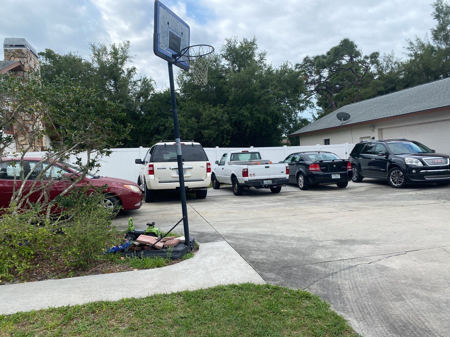 Sarasota, FL 6 ft. Tall White Vinyl Privacy Fence by Asap fence and gates, LLC