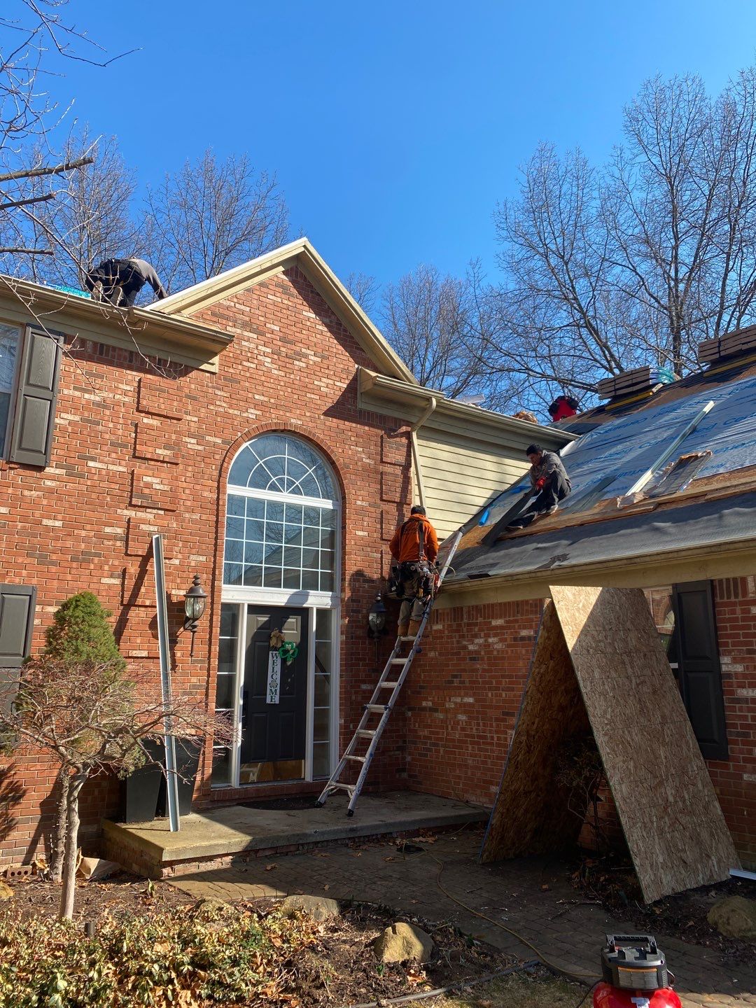 Siding Replacement using CertainTeed Landmark by 180 Contractors