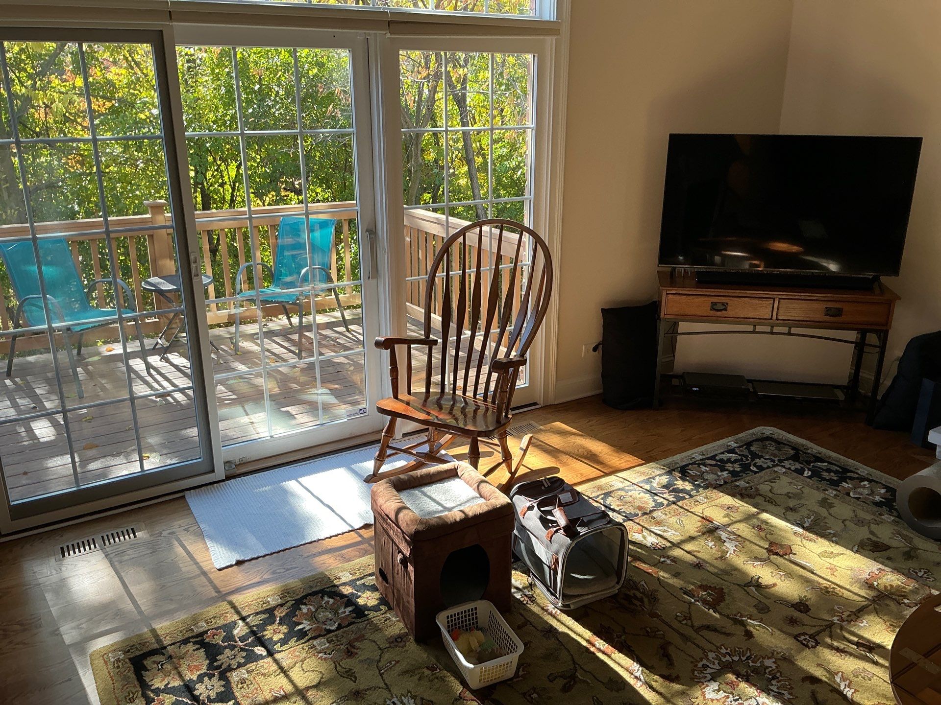 Glen Ellyn by The Junkluggers of Chicago NW Suburbs