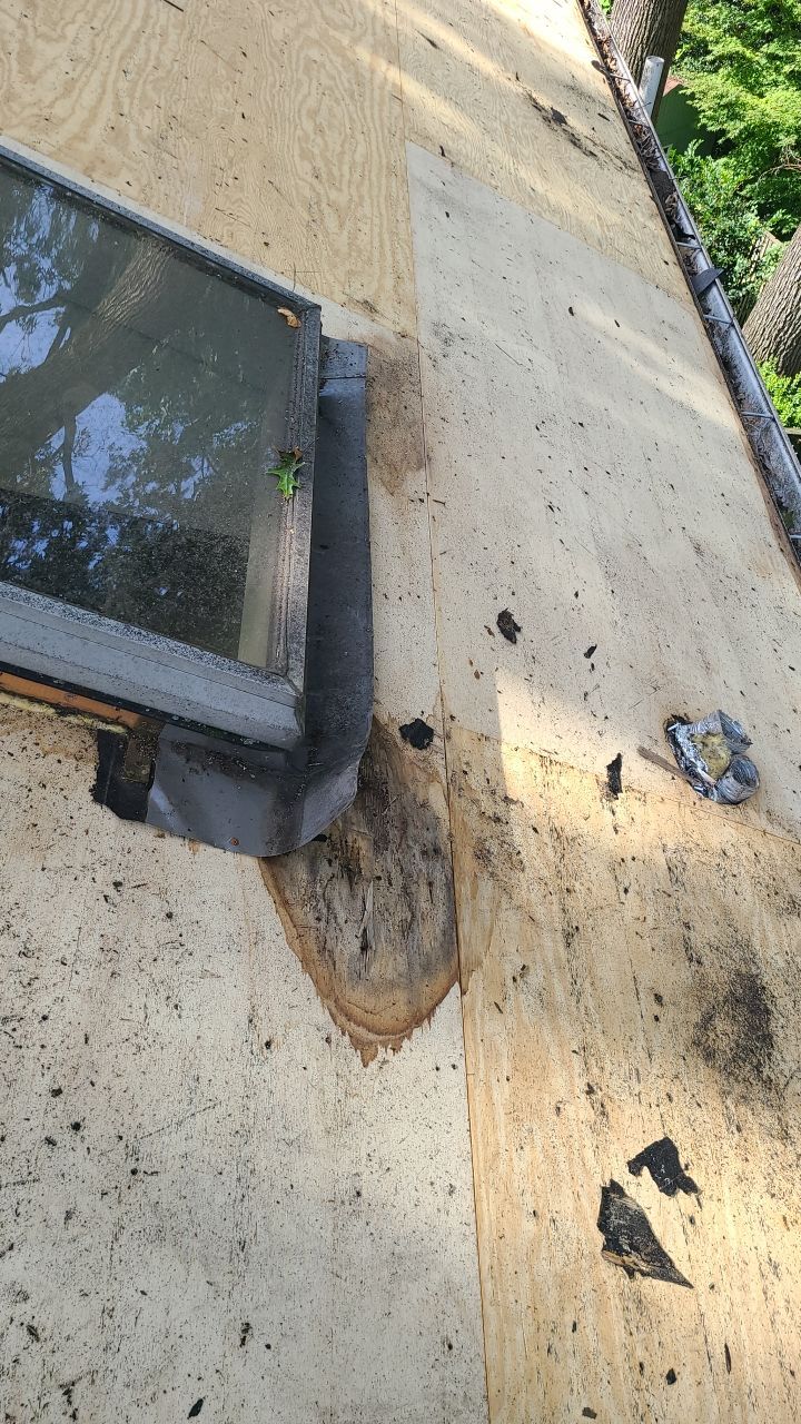 Arlington: CertainTeed Landmark Pro Designer Shingles in Max Def Heather Blend by RM Banning, Inc.