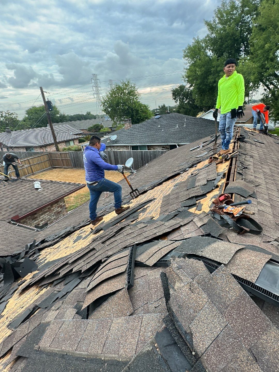 Residential Roofing Installation using Owen's Corning Duration (Lifetime) Shingles by Roof Repair Company