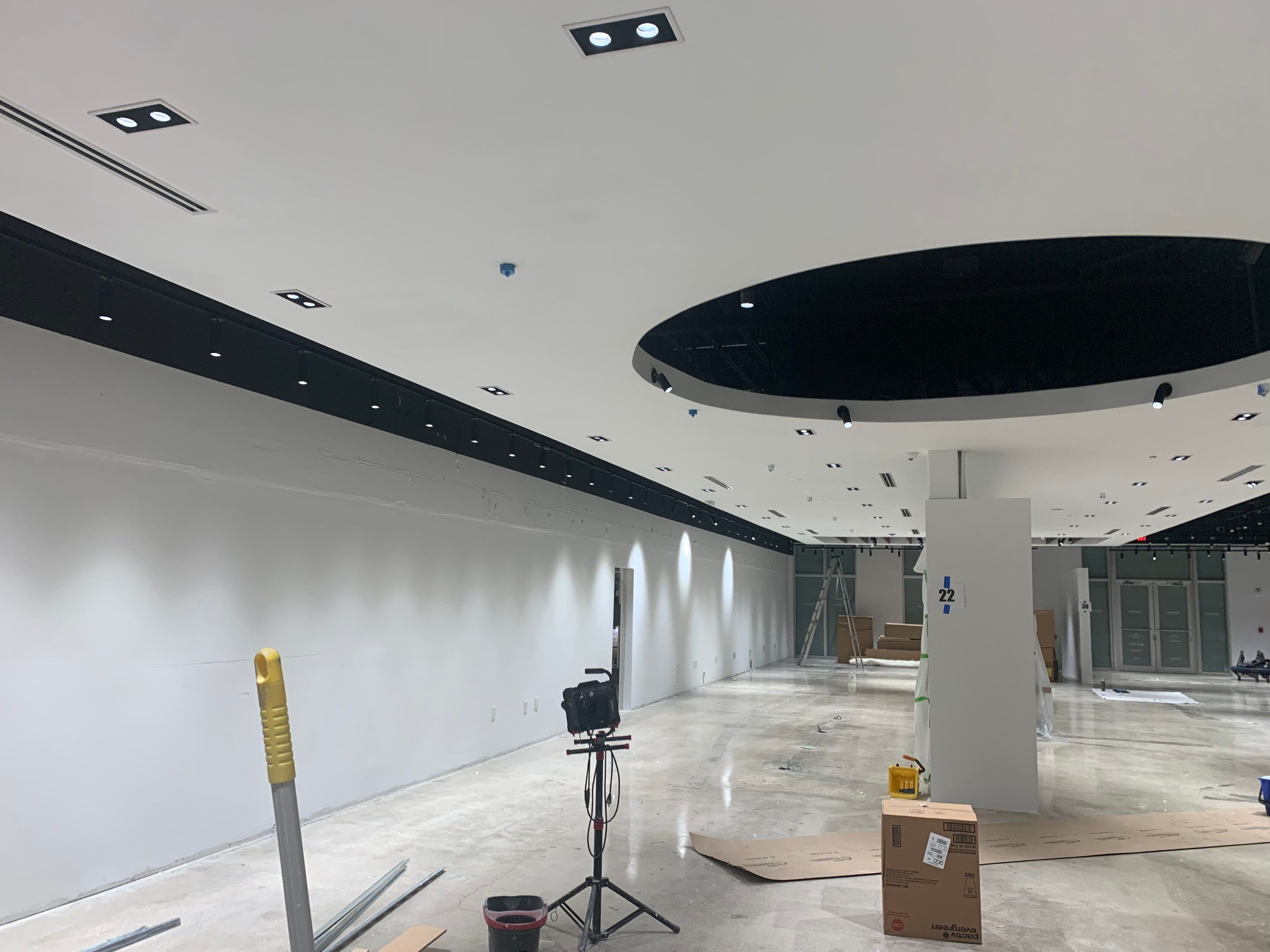 Aventura Comercial by The Goat Contractor ( Giampri Corp)