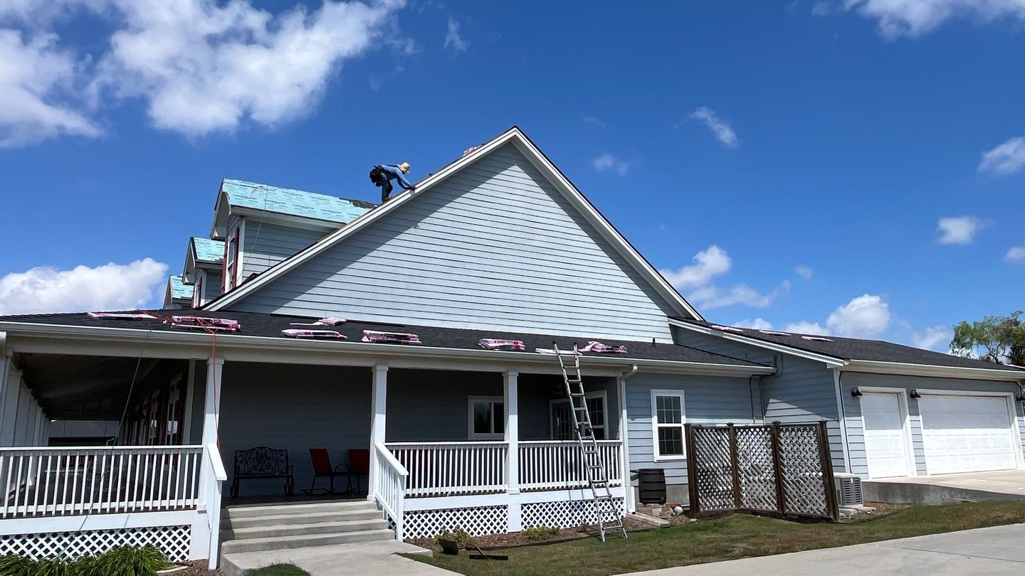Big South Side Country Home by Bayfront Roofing and Construction