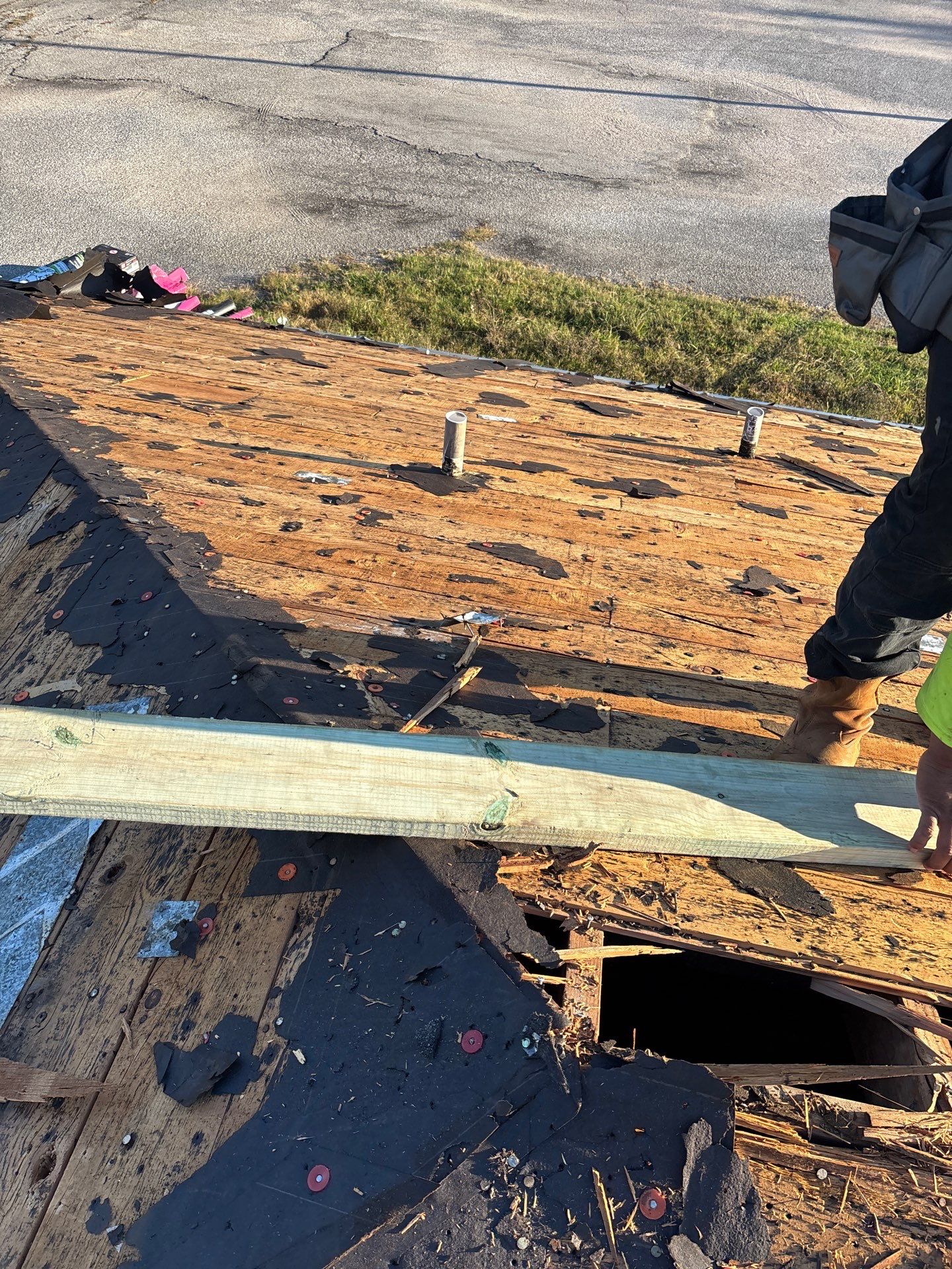 Roof Replacement Missouri by Roof Repair Services LLC